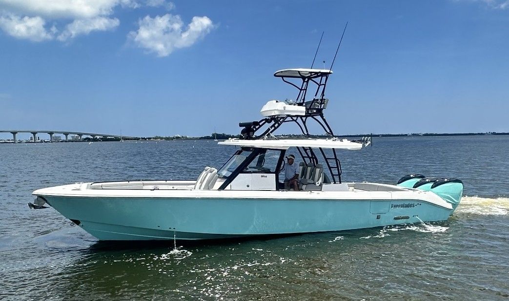 2024 Everglades 395 Center Console