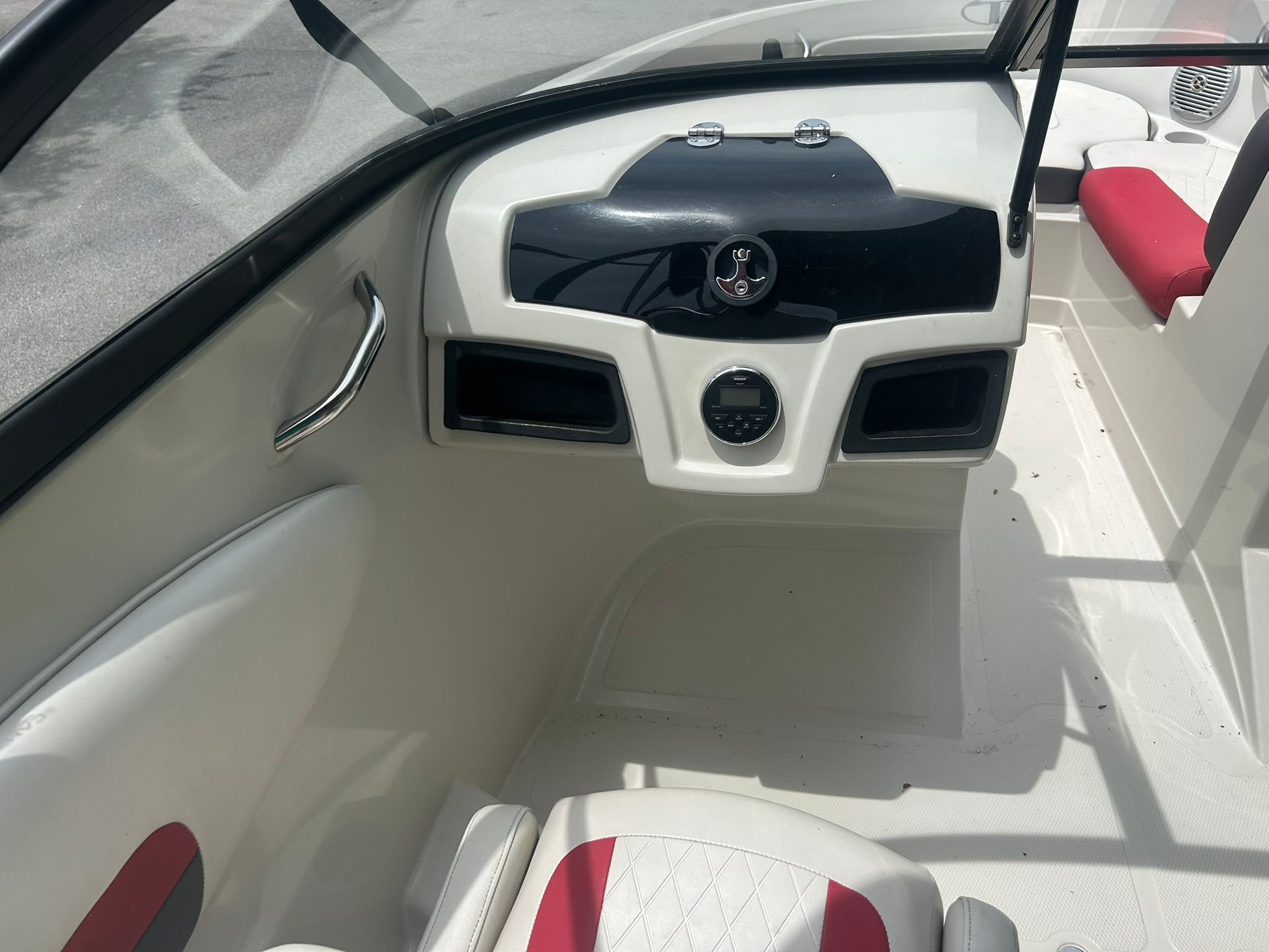 2016 Tahoe 550 TS - 4