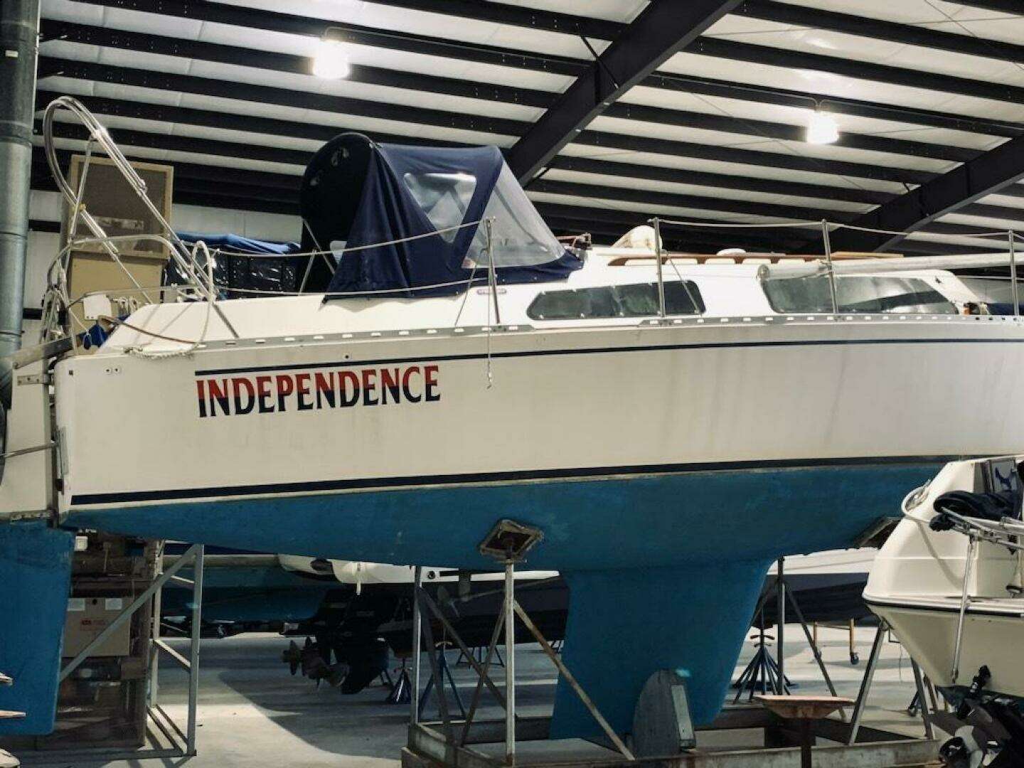 1984 Freedom 29 - Image 12