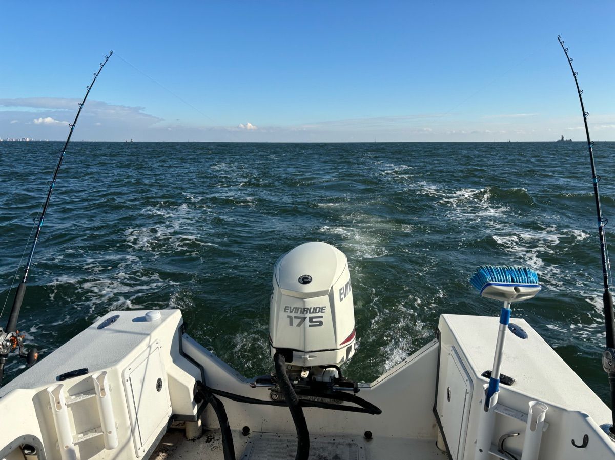 2015 May-Craft 2300 Pilot - 8