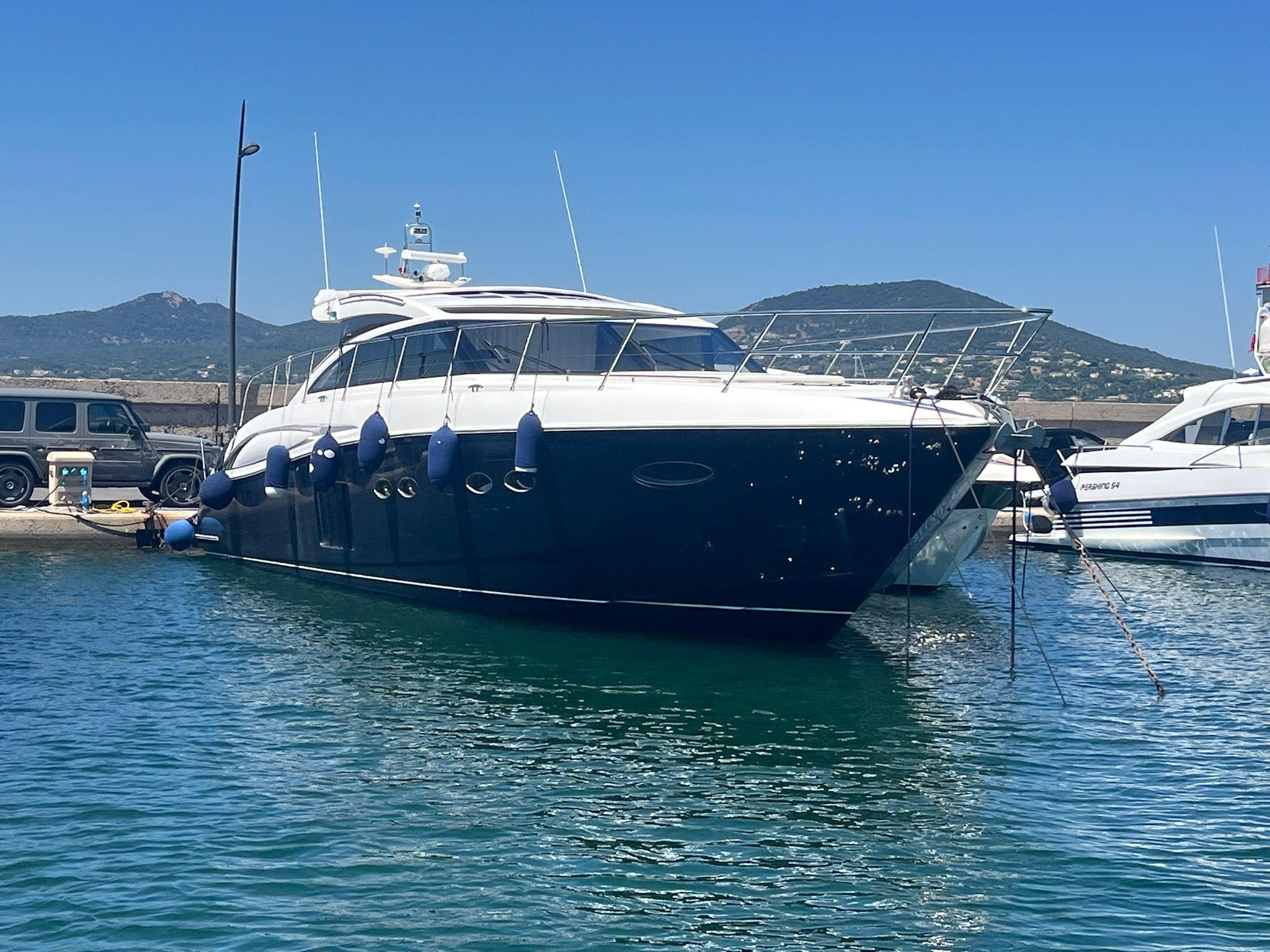 2011 Princess V62