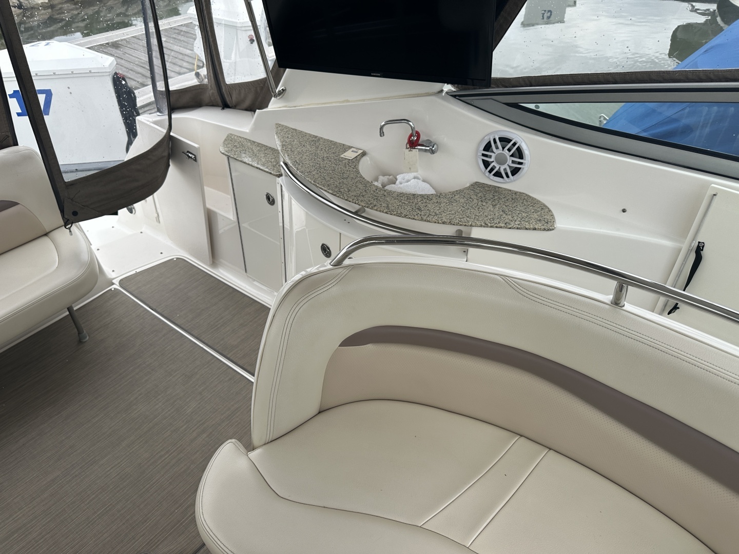 2005 Chaparral Signiyure 350 - Image 41