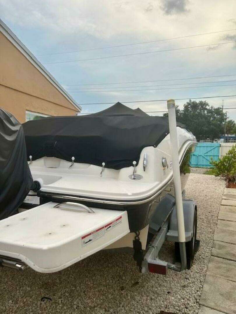 2022 Bayliner DX2000 - Image 21