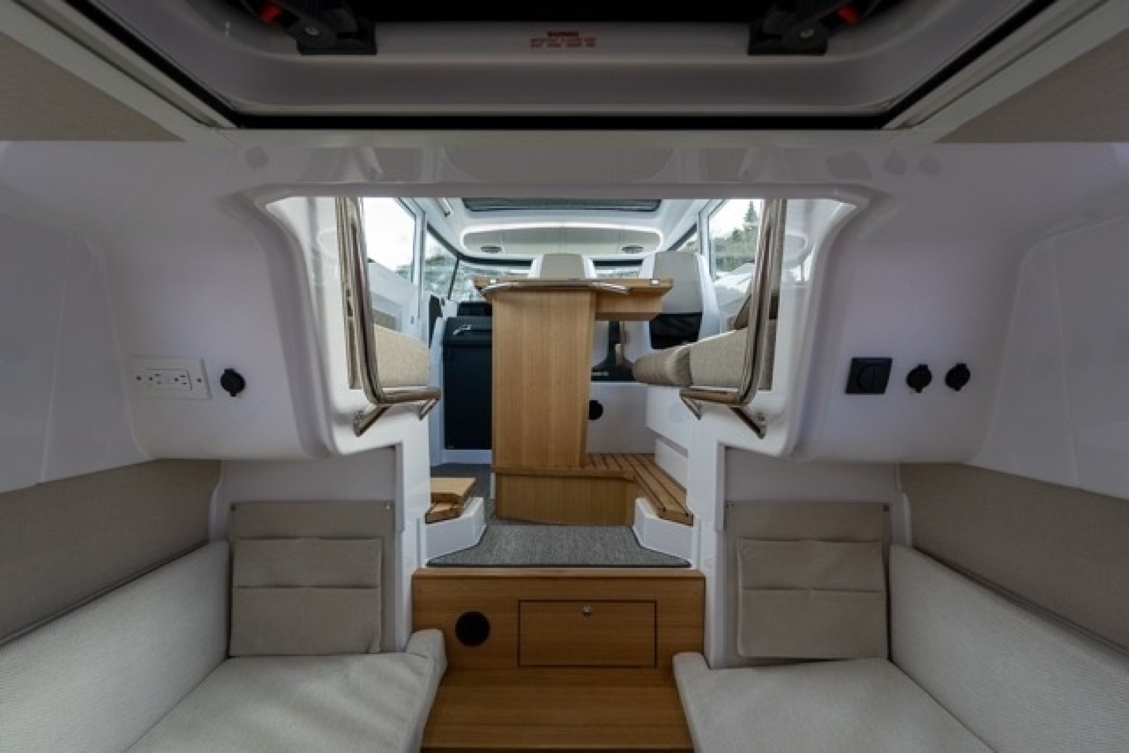 2026 Axopar Axopar 37 XC - Image 37