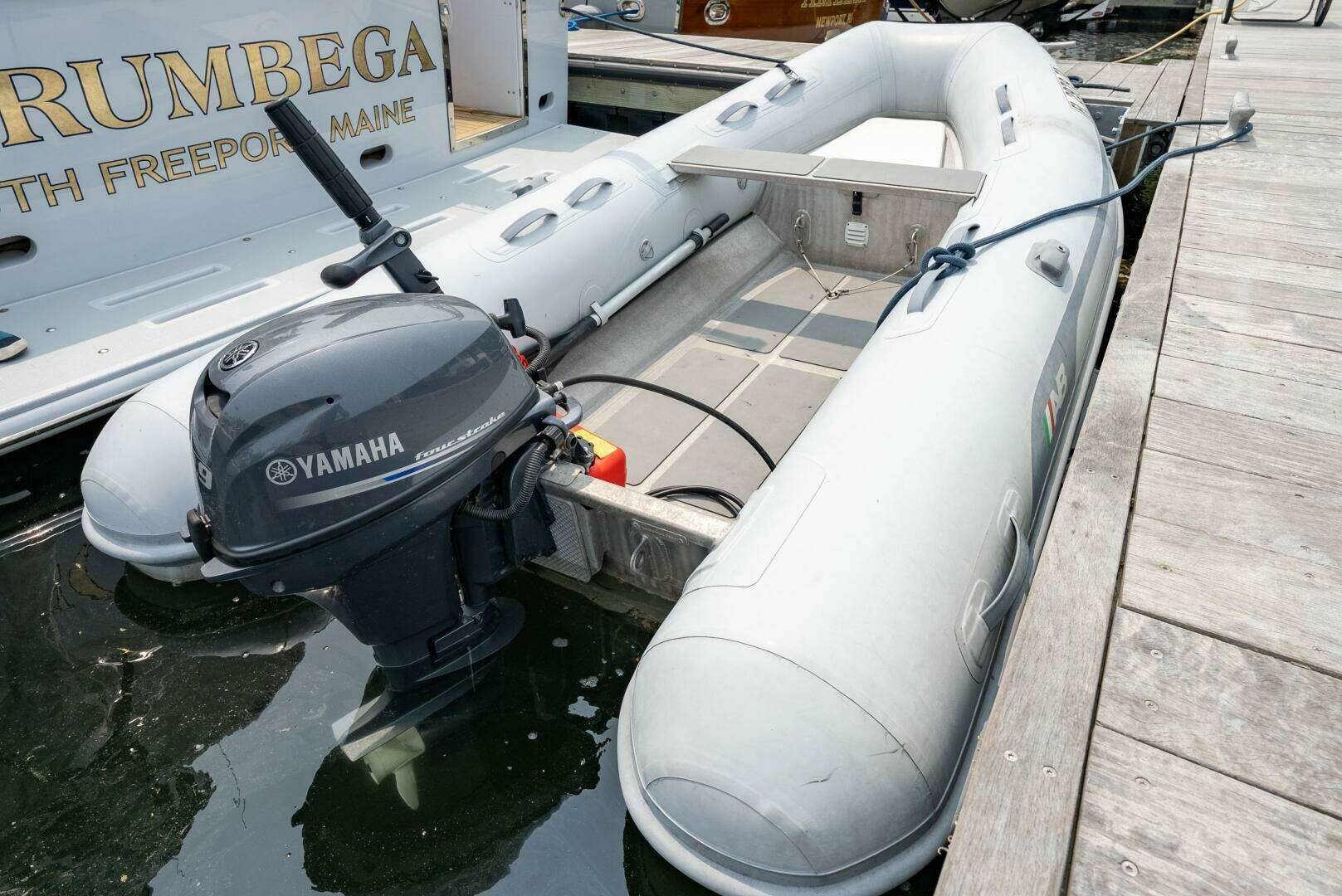 2019 Lowell Flybridge - Image 38