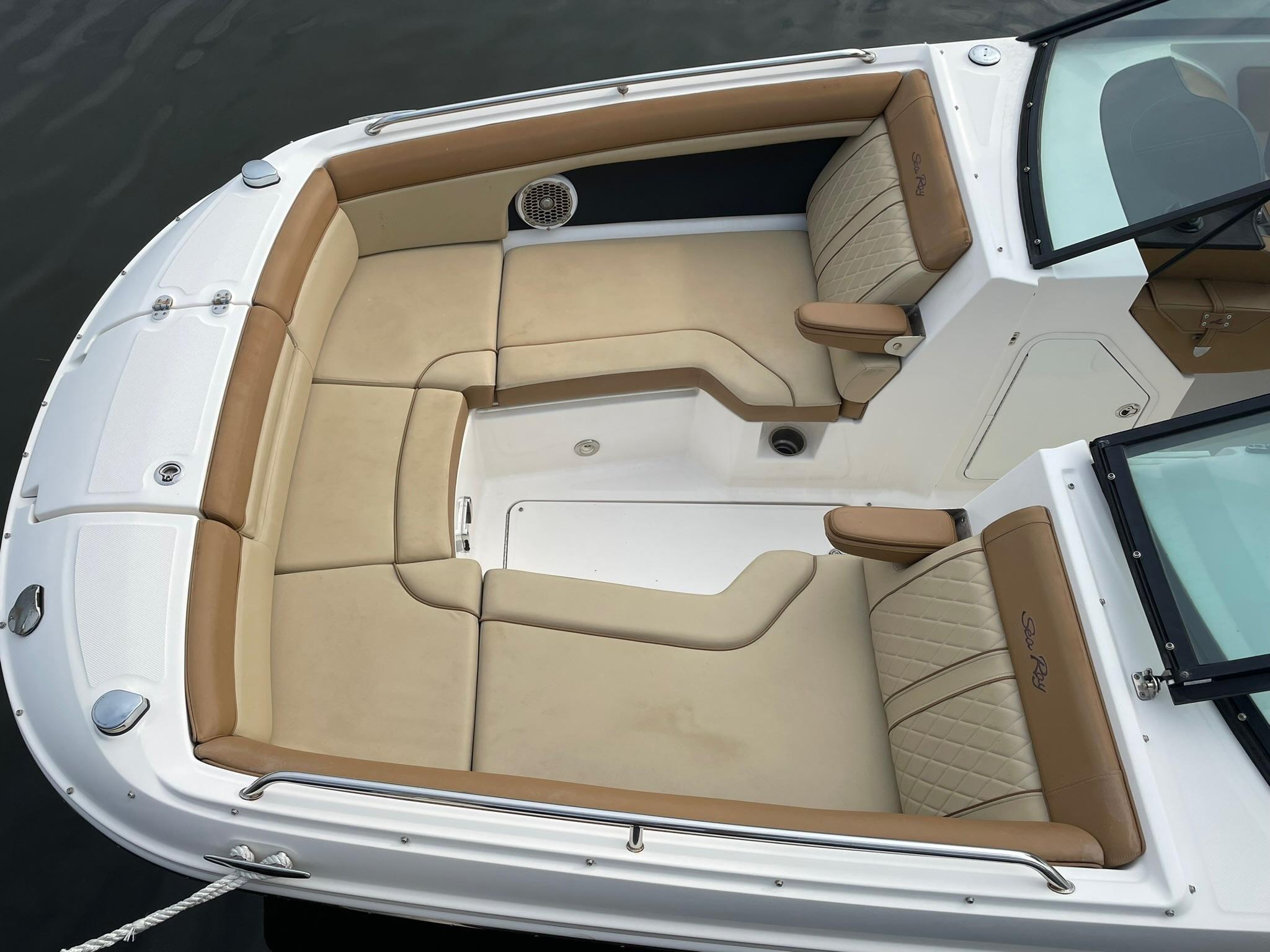 2015 Sea Ray 270 Sundeck - 3