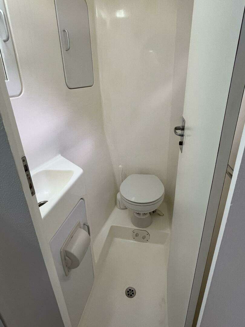 2013 Voyage Yachts 520 - Image 52