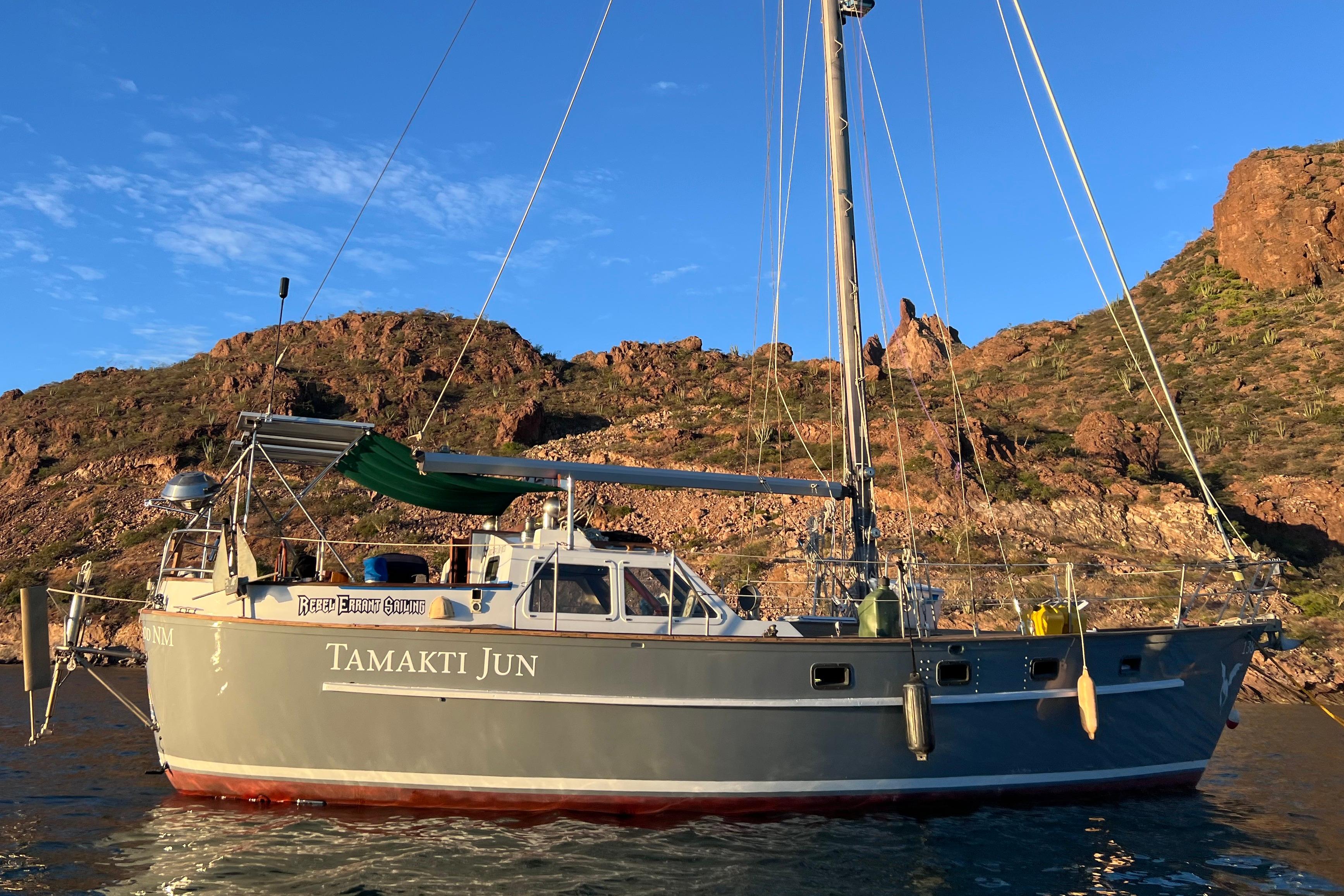 1986 Pan Oceanic 38