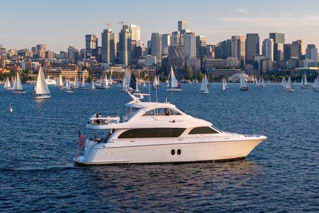2008 Hatteras 72 Motor Yacht