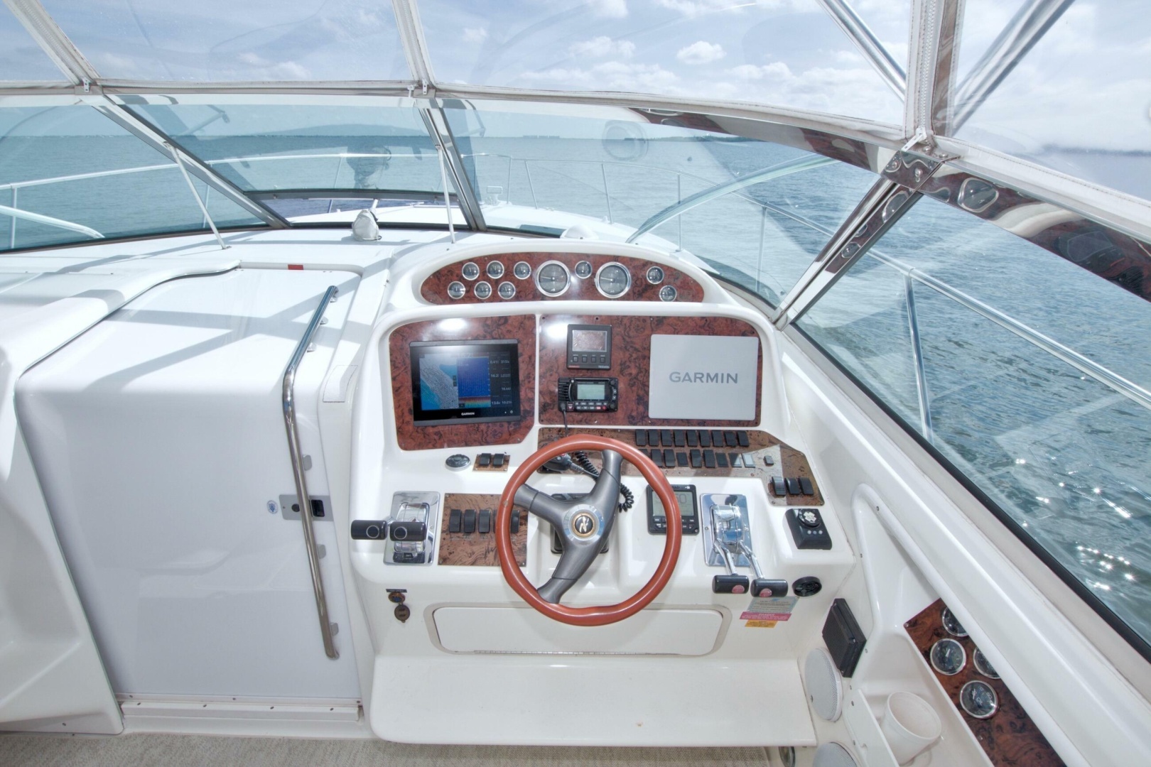 1997 Sea Ray 370 Express Cruiser - Image 29