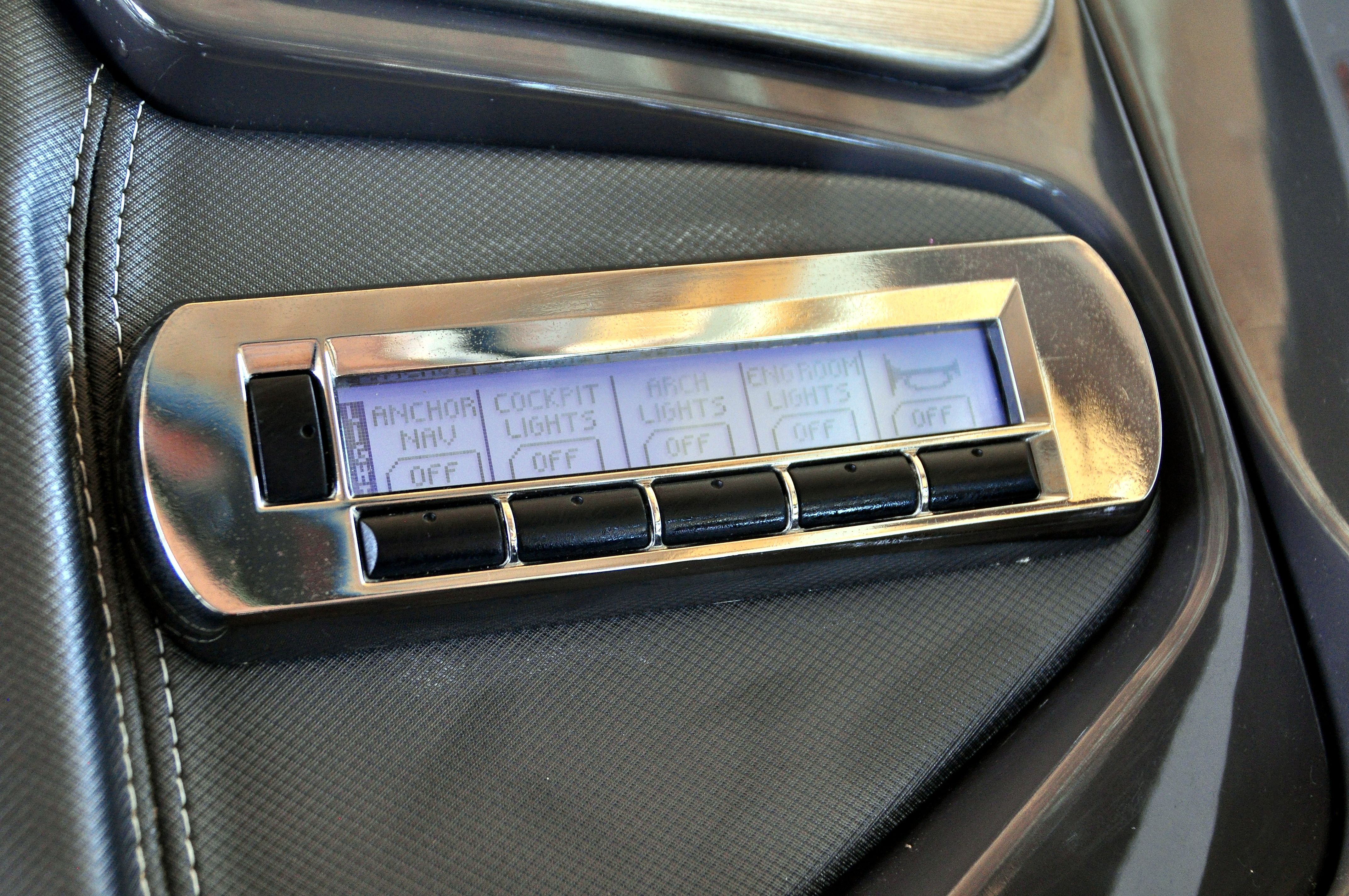 2014 Monterey 328SS Super Sport - 74