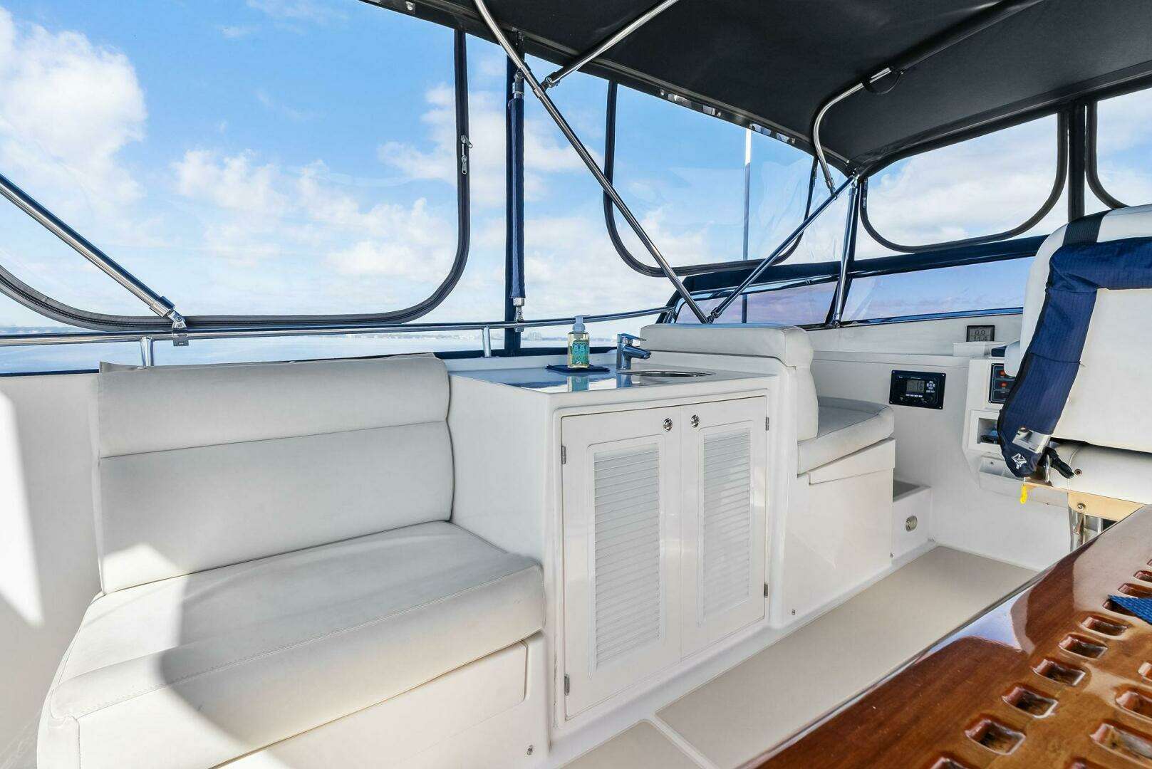 2006 Grand Banks Europa 46 - Image 17