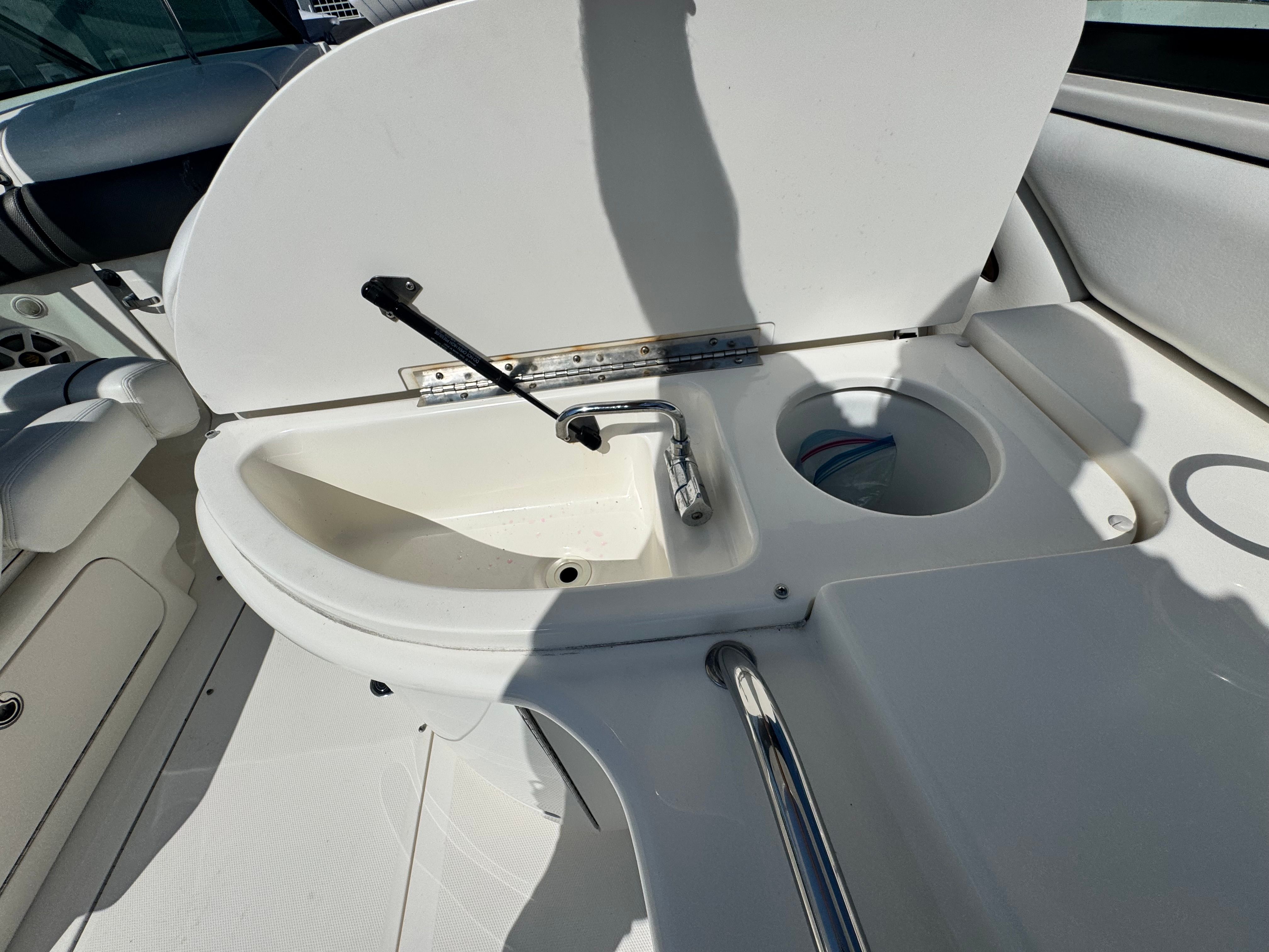 2007 Sea Ray 290 SLX - 18