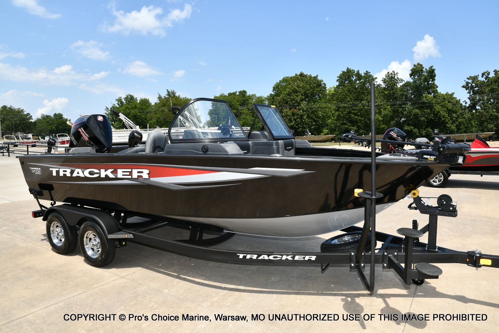 2026 Tracker Targa V-19 Combo - 92