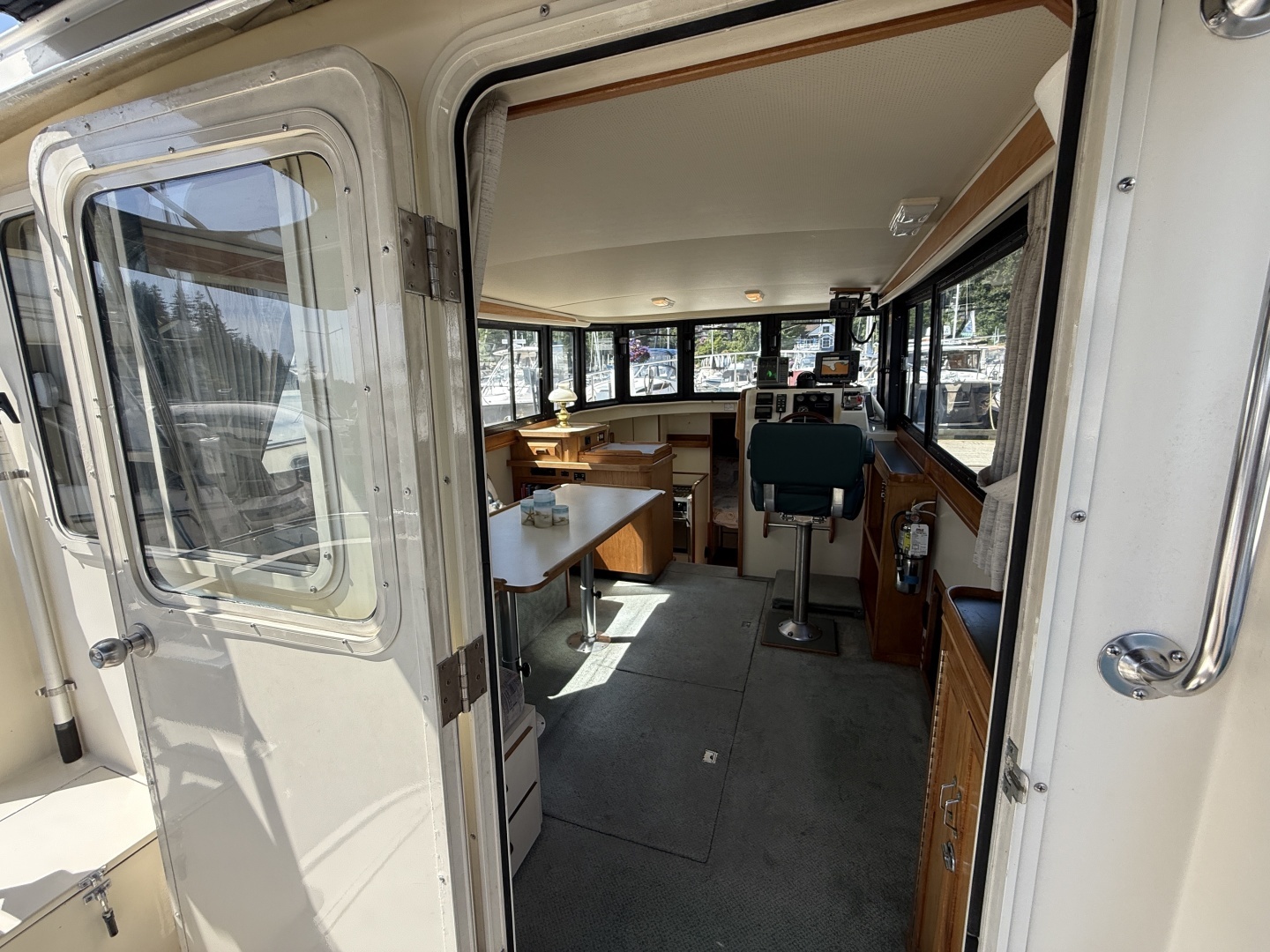 1994 Camano 31 Troll - Image 21