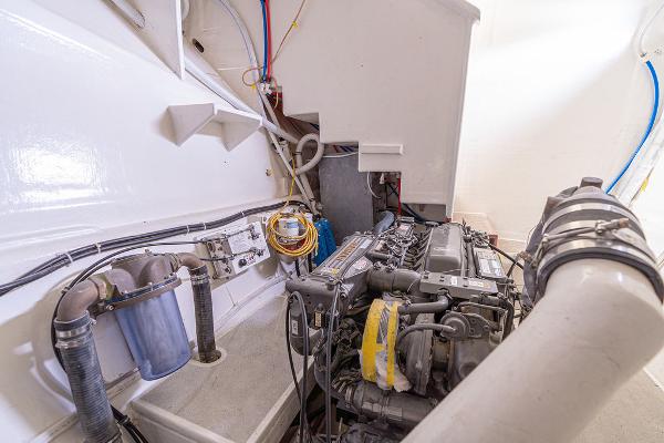2025 Catamaran Bloomfield 86 Motorsailor - 52