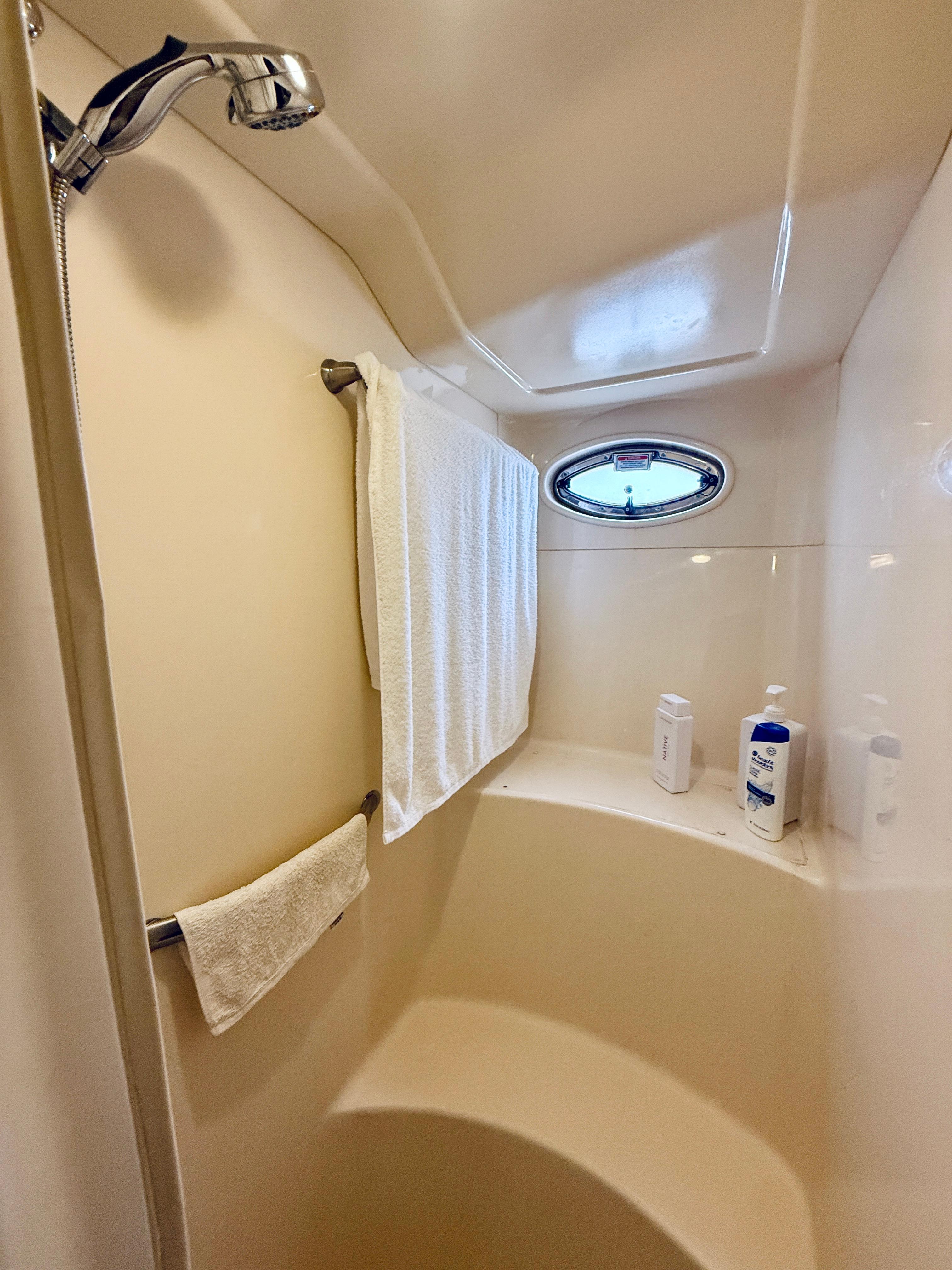 2003 Sea Ray 480 Motor Yacht - 57