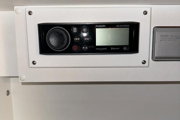 Fusion MS-RA70NSX stereo system on 2004 Sea Ray 380 Sundancer boat.