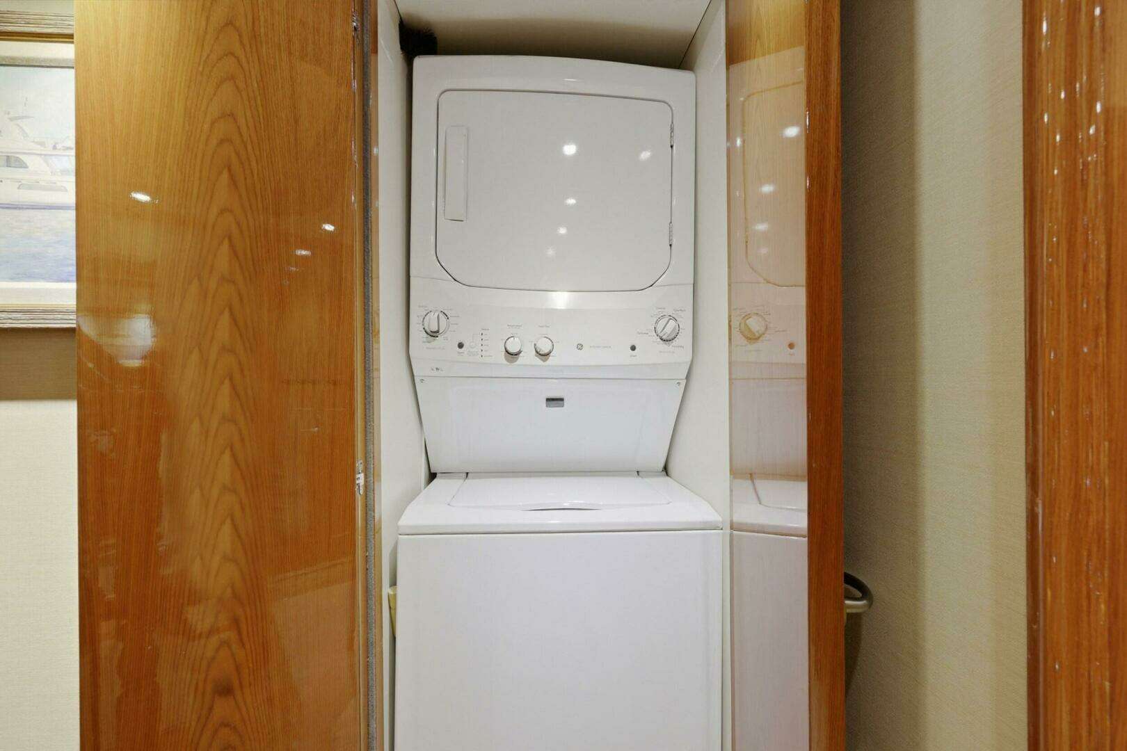 2008 Cheoy Lee 95 Motor Yacht - Image 59