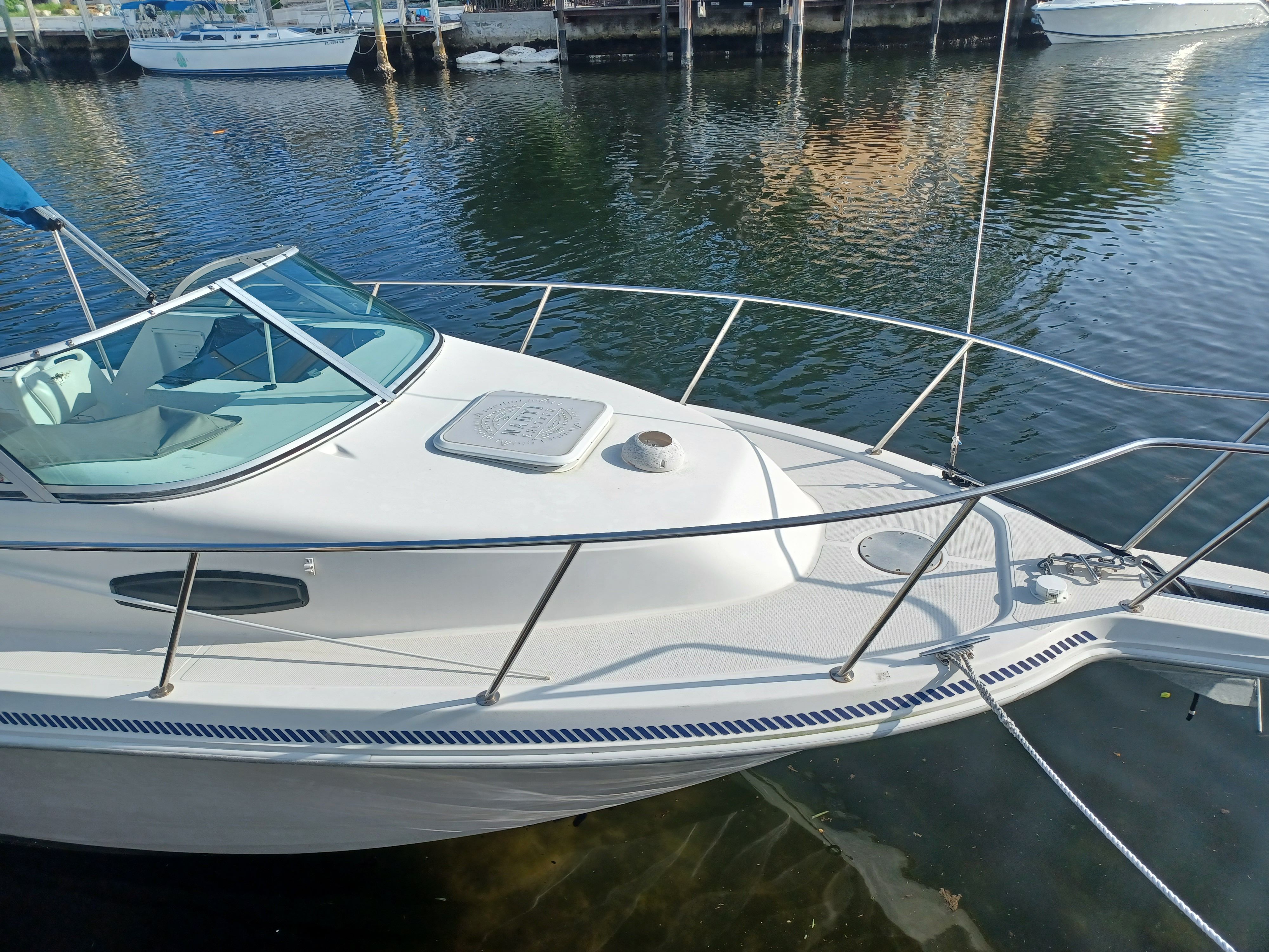 2004 Wellcraft 24 Coastal Walkaround - 2