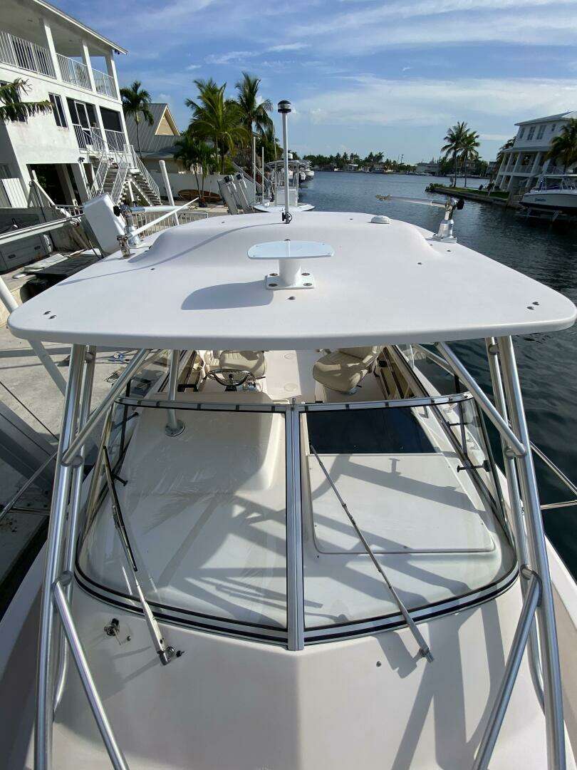2005 Grady-White Marlin 300 - Image 24