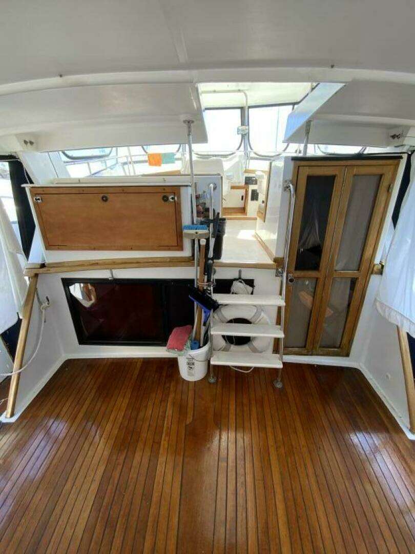 1987 President 41 Double Cabin Motor Yacht - Image 20