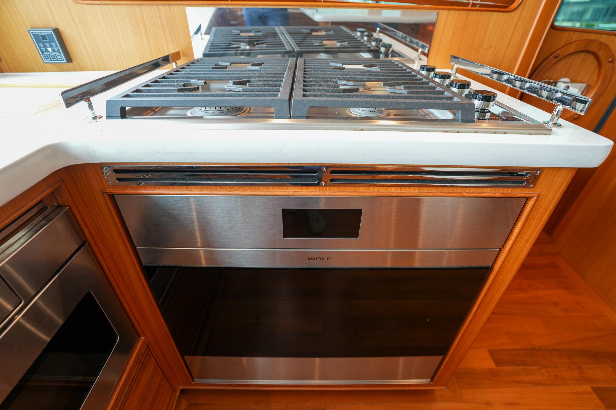 Galley cooktop and oven