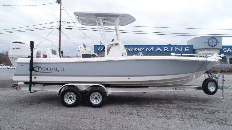2026 Robalo 246 Cayman - 9