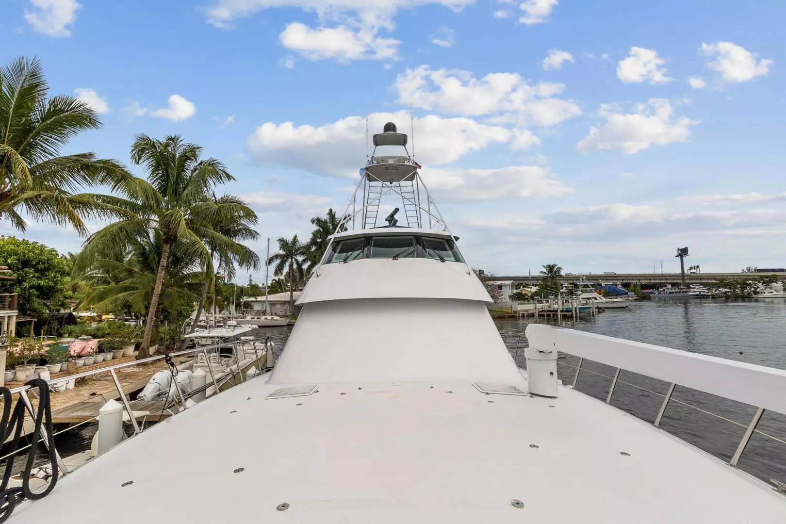 1998 Hatteras 82 Convertible - Image 19