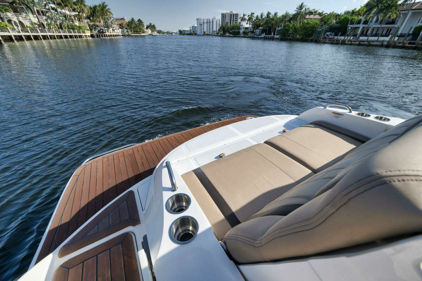2016 Sea Ray 350 SLX - Image 24