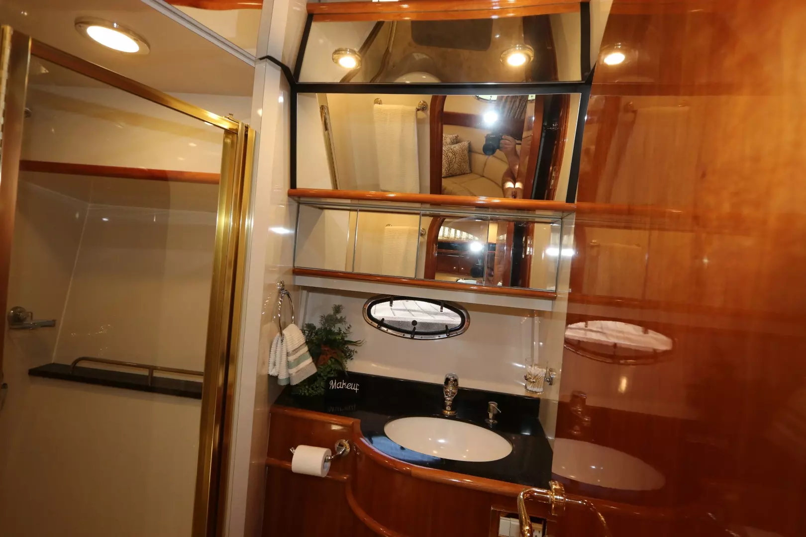 2005 Neptunus 56 Express - Image 45