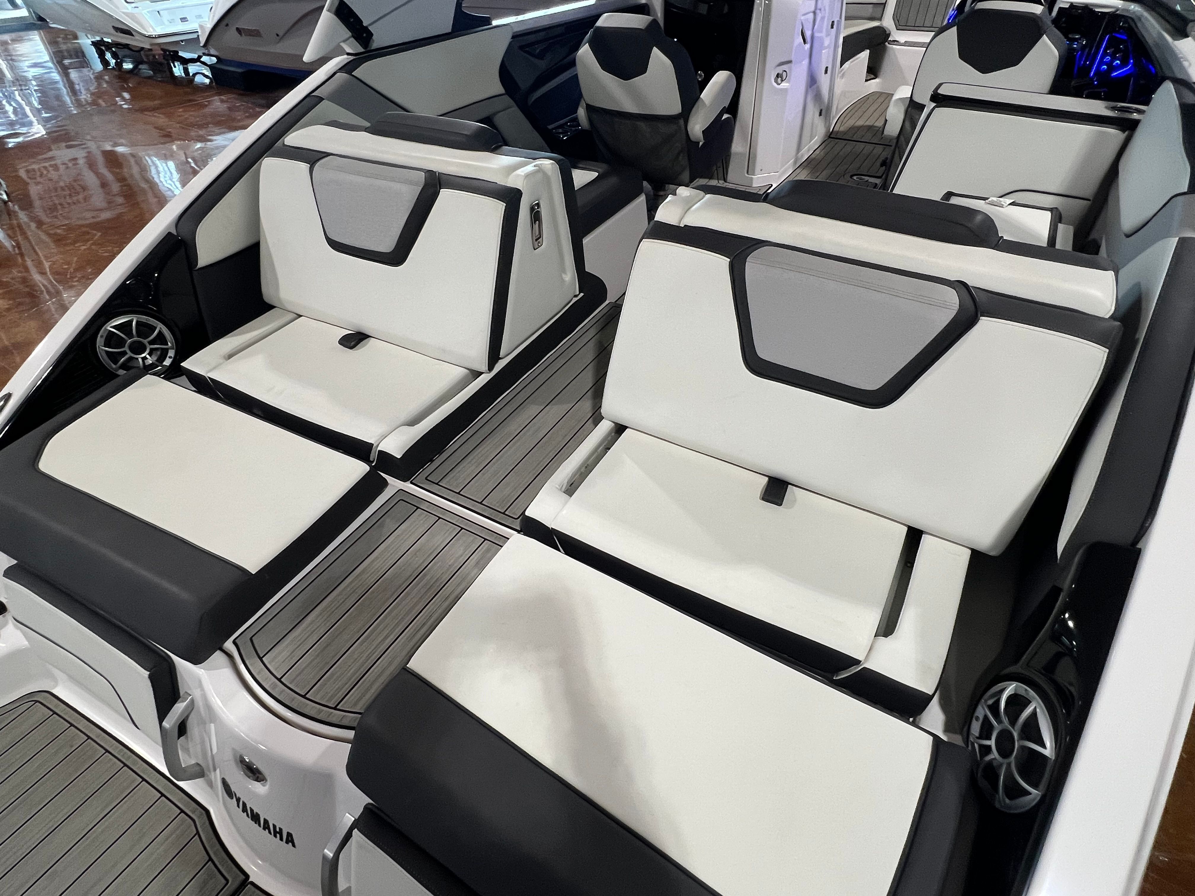 2023 YAMAHA 252 SD - Image 15