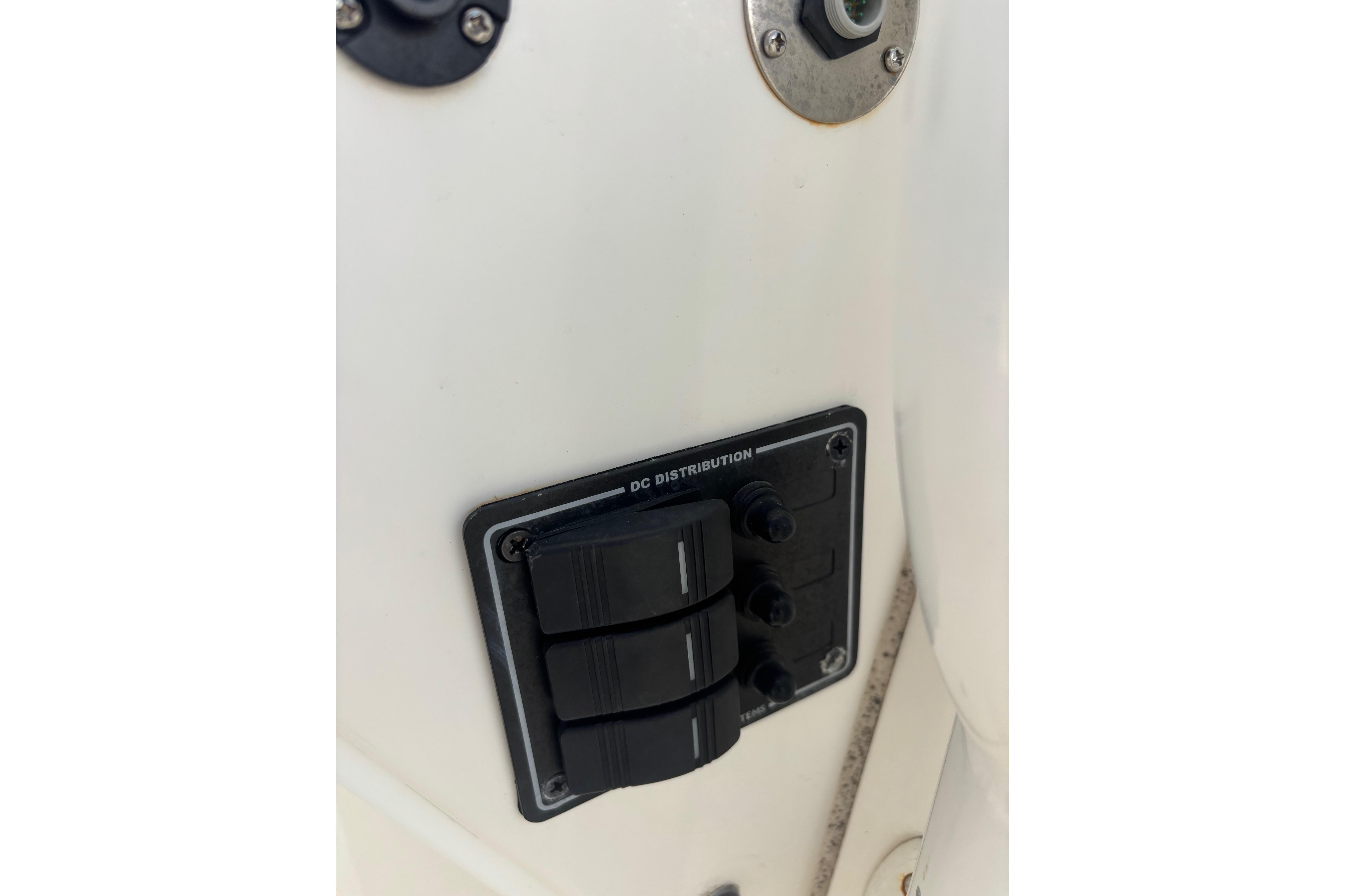 DC distribution panel on a 2006 Edgewater 318CC boat.