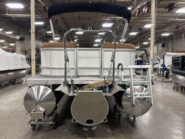 2026 Bennington S Quad Bench 22 SSR Tritoon - 7