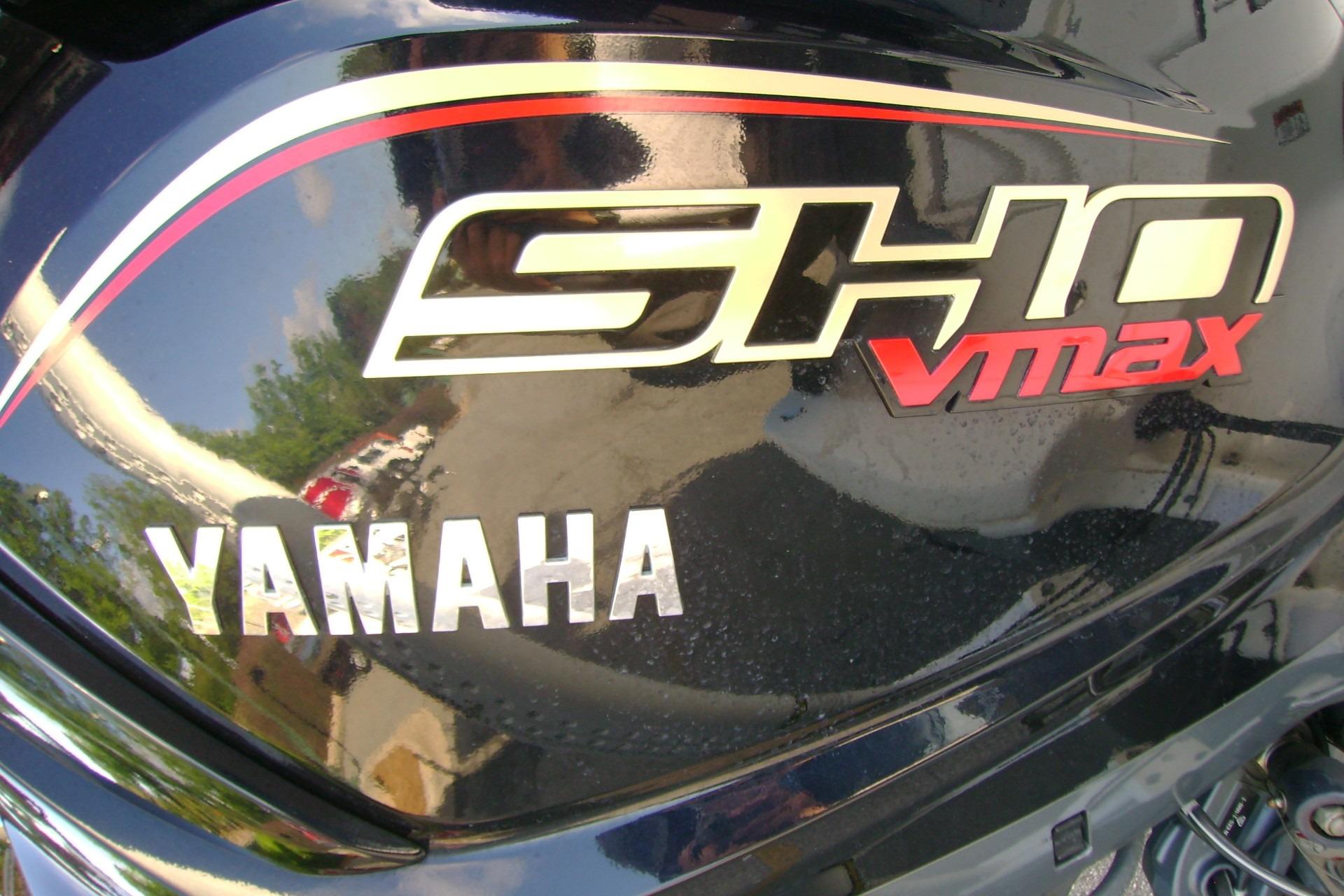 Close-up of Yamaha SHO VMAX engine on 2022 NauticStar 227 XTS boat.