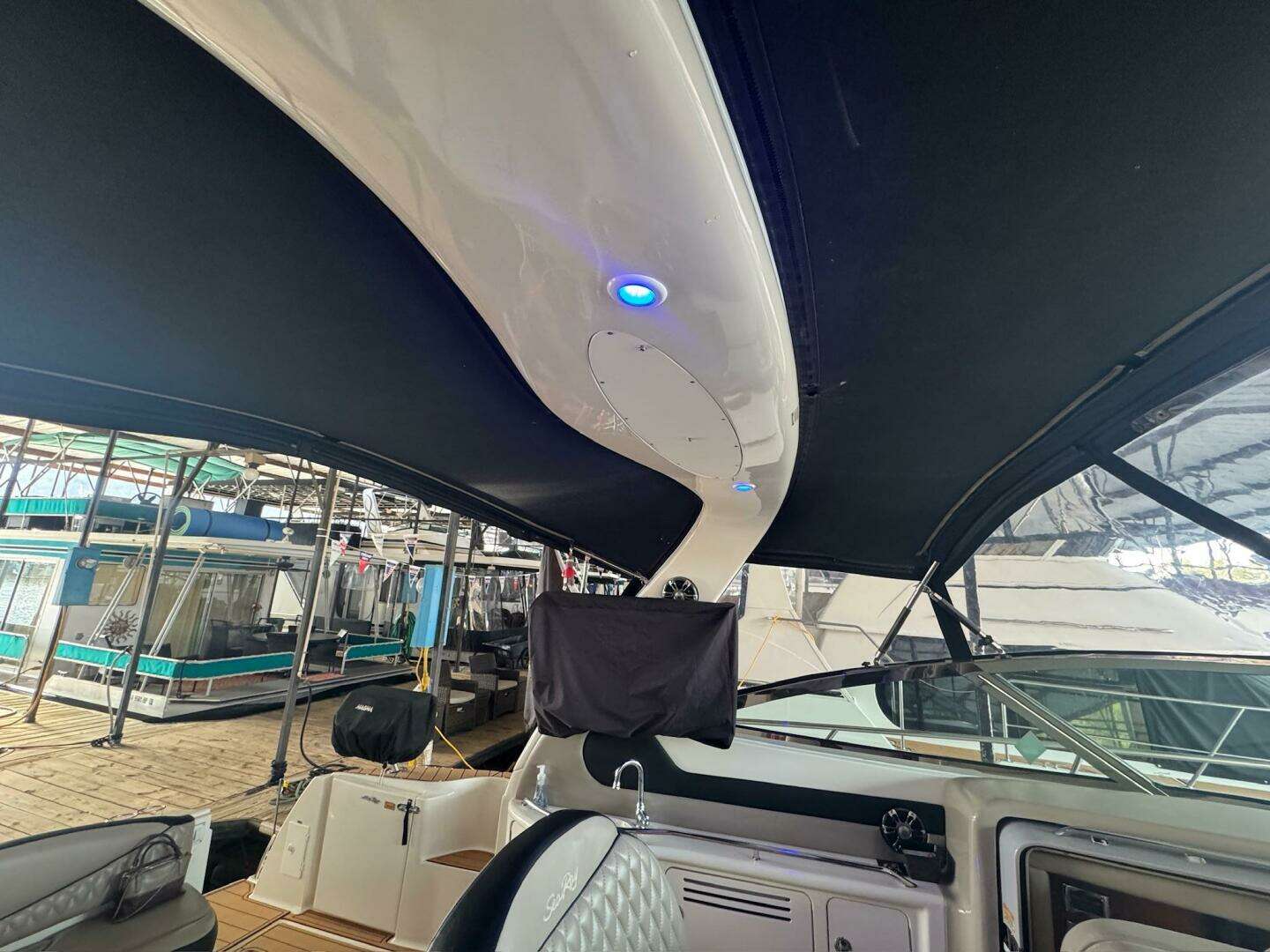 2002 Sea Ray 380 Sundancer - Image 30