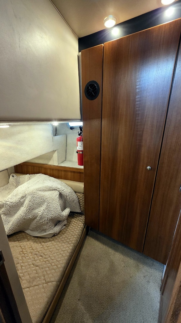 1999 Bayliner 4087 CPMY - Image 25