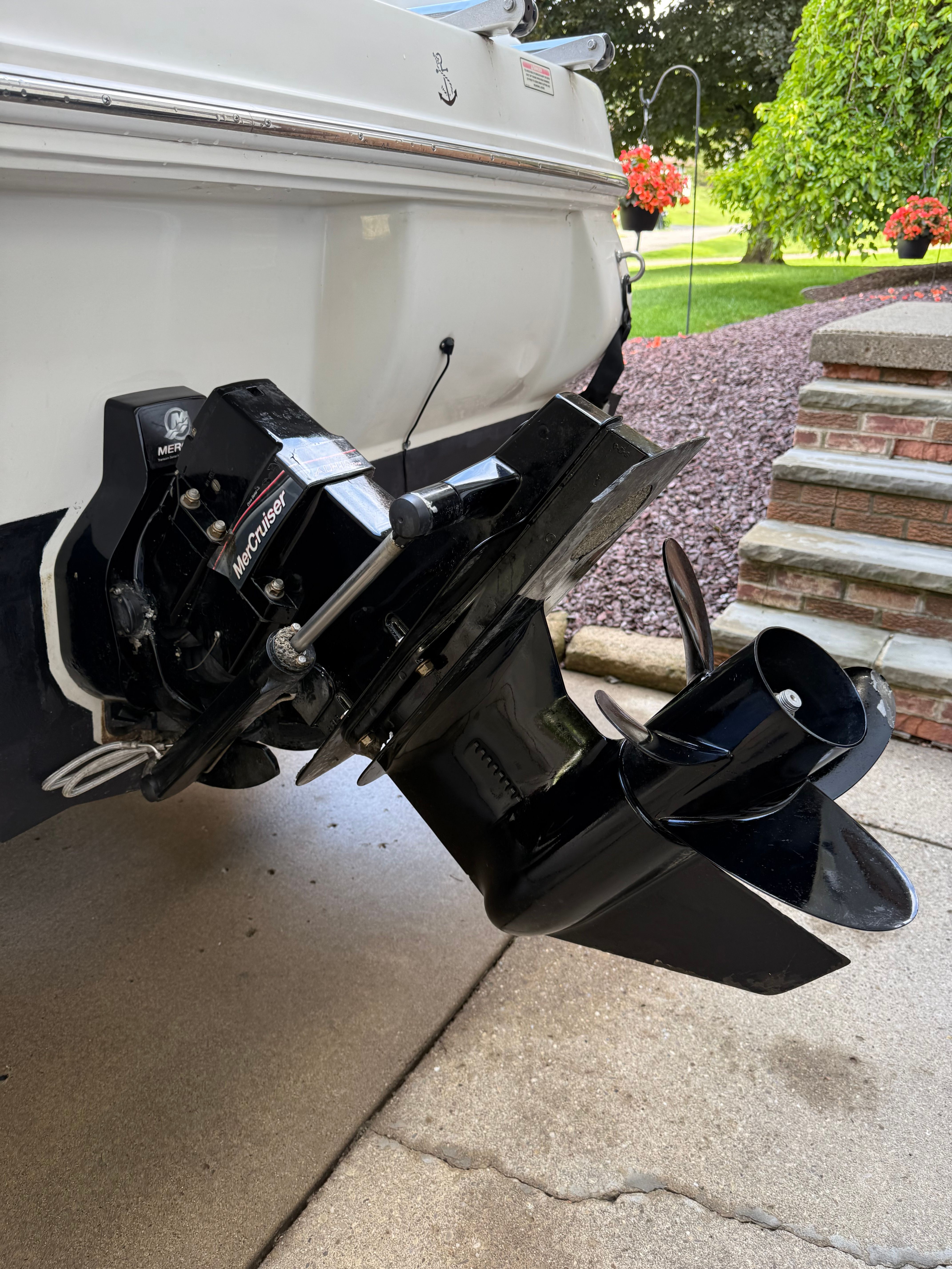 2006 Sea Ray 215 Weekender with MerCruiser drive.