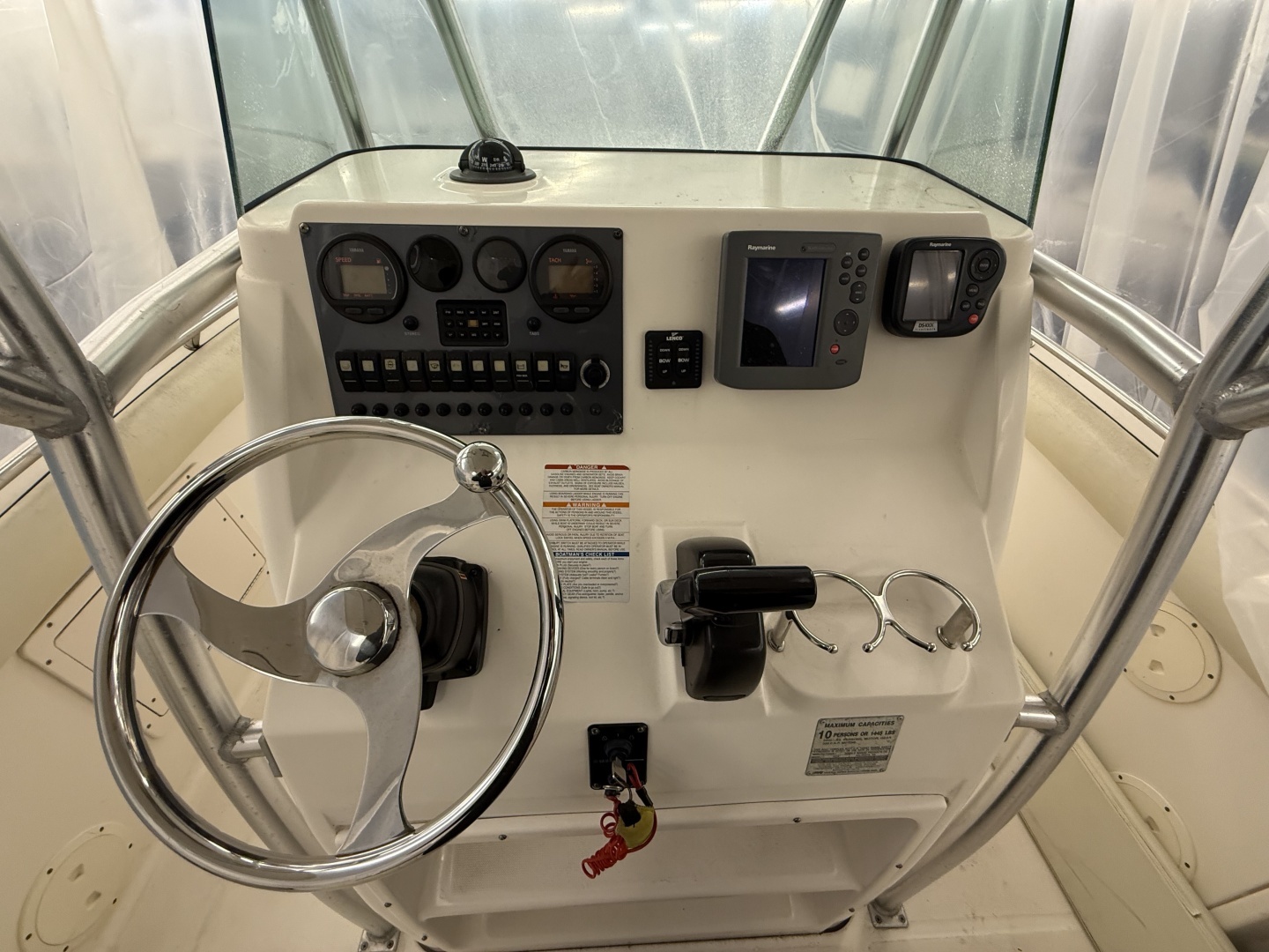 2005 Robalo R220 - Image 8