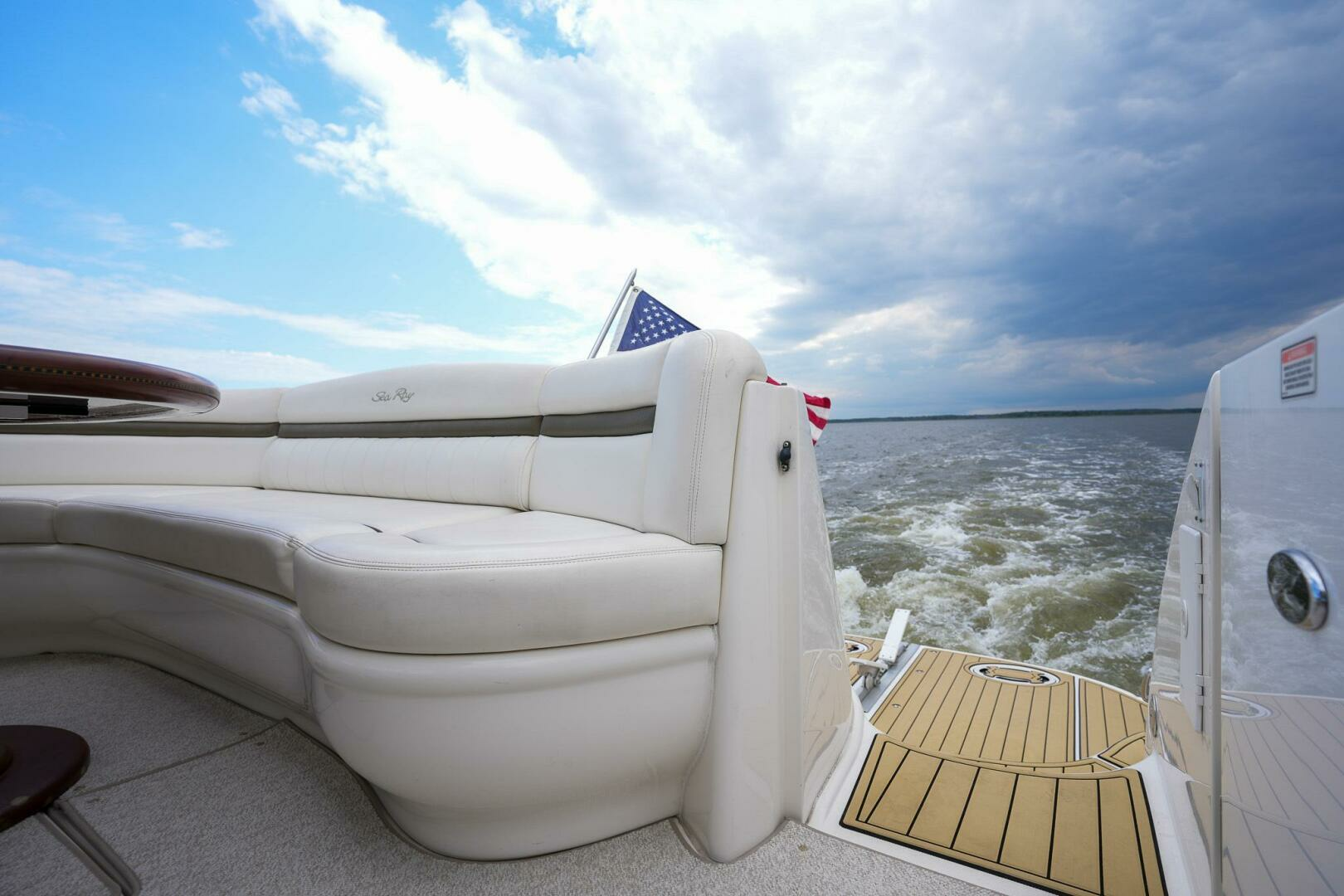 2006 Sea Ray 52 Sundancer - Image 14