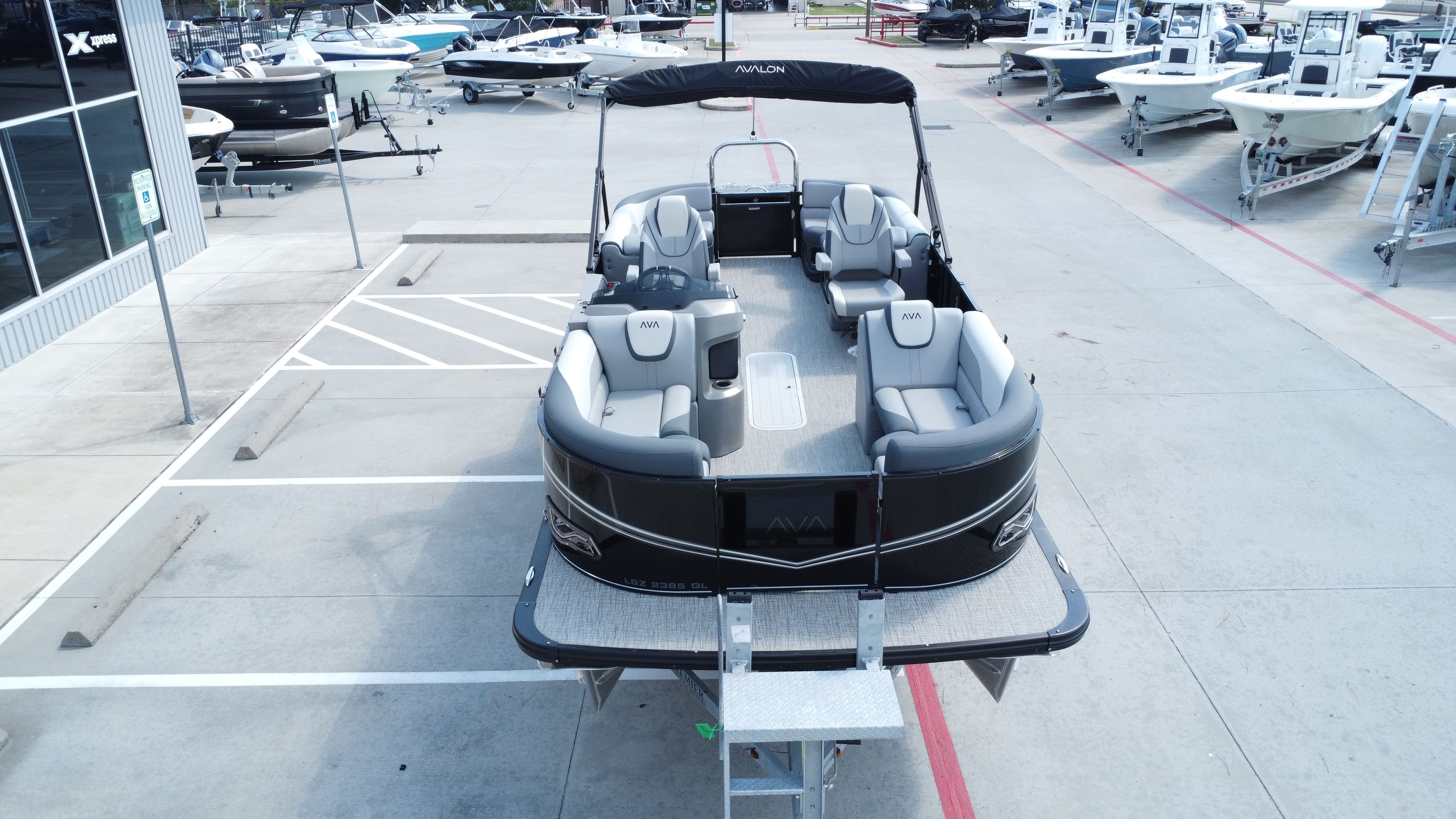 2025 Avalon LSZ Quad Lounge - 23' - 14