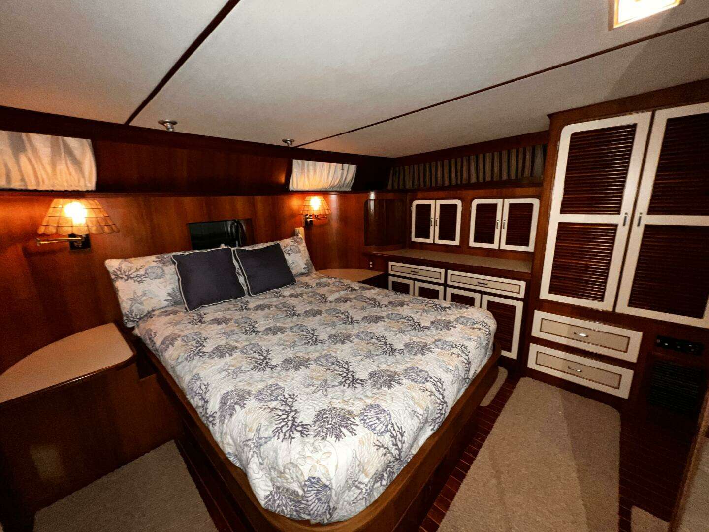 1989 Hi-Star 48 Sundeck - Image 48