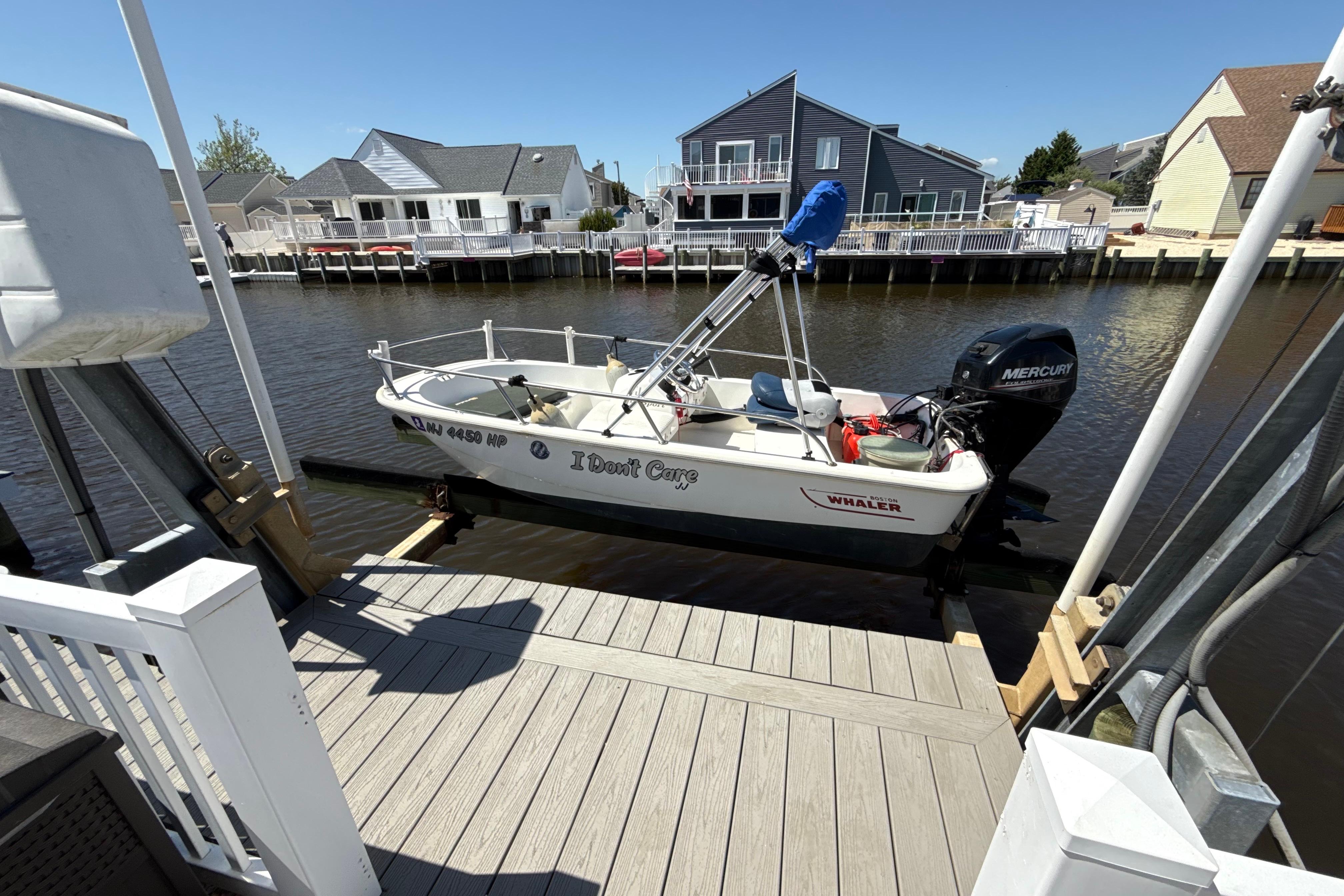 2017 Boston Whaler 110 Sport