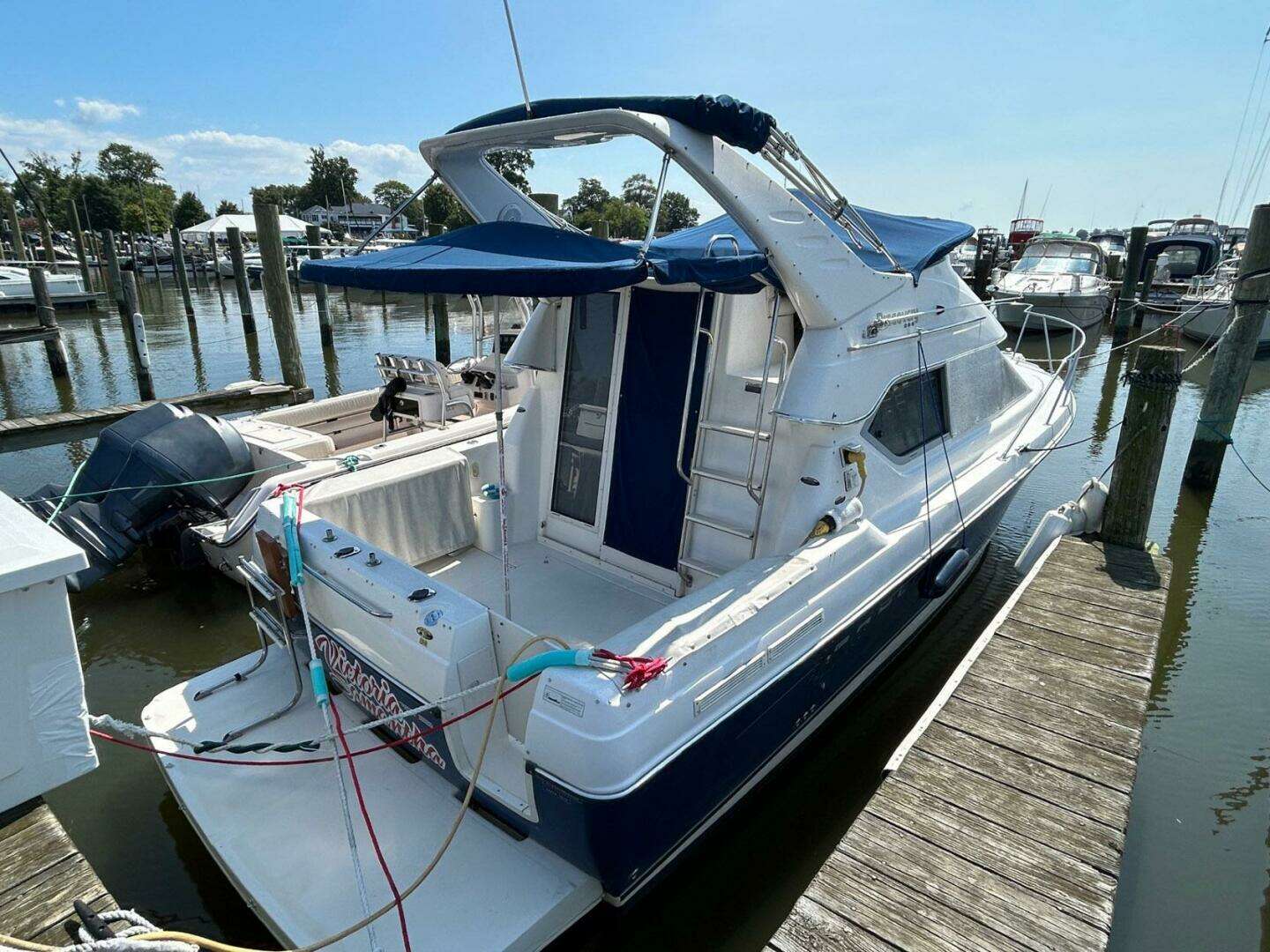 2008 Bayliner Discovery 288 - Image 32