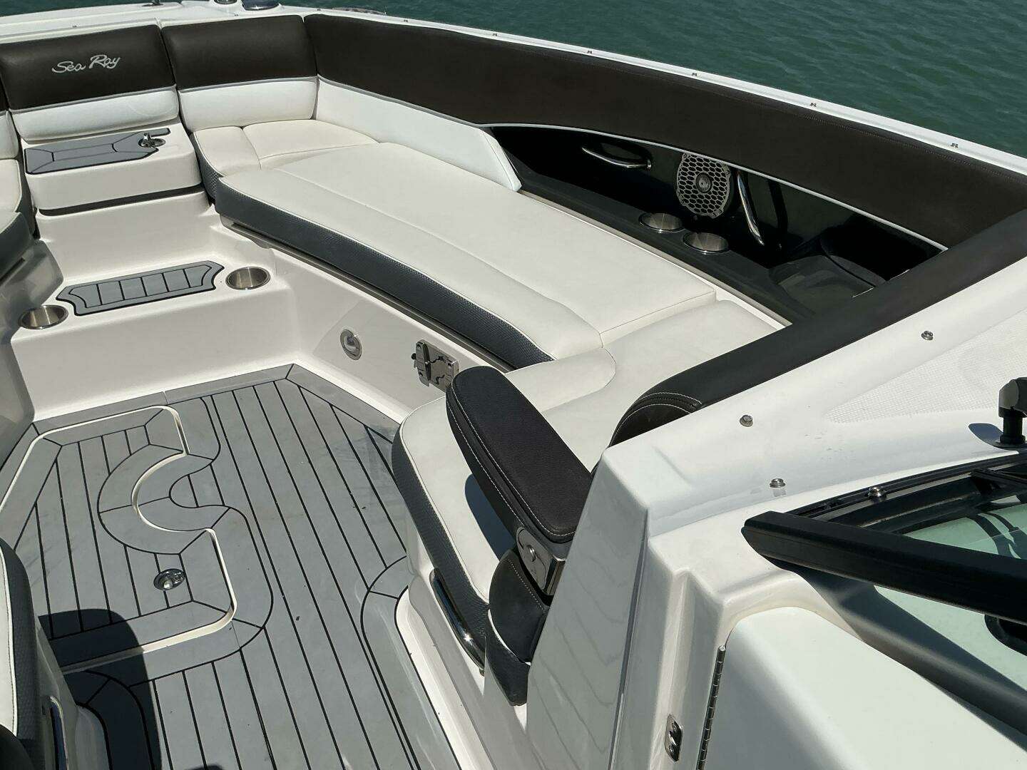 2016 Sea Ray — - Image 16