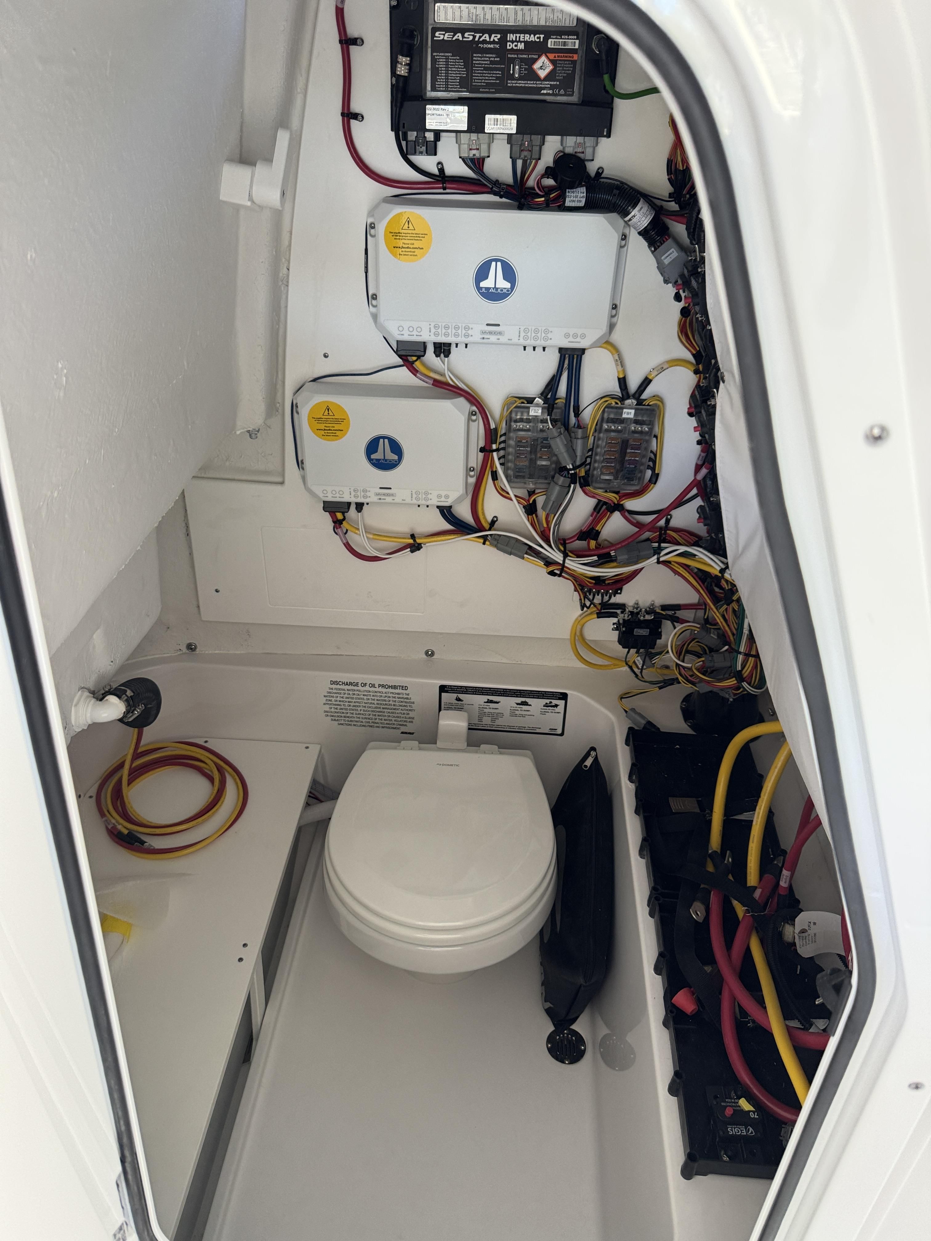 2026 Sportsman Heritage 231 Center Console - 12