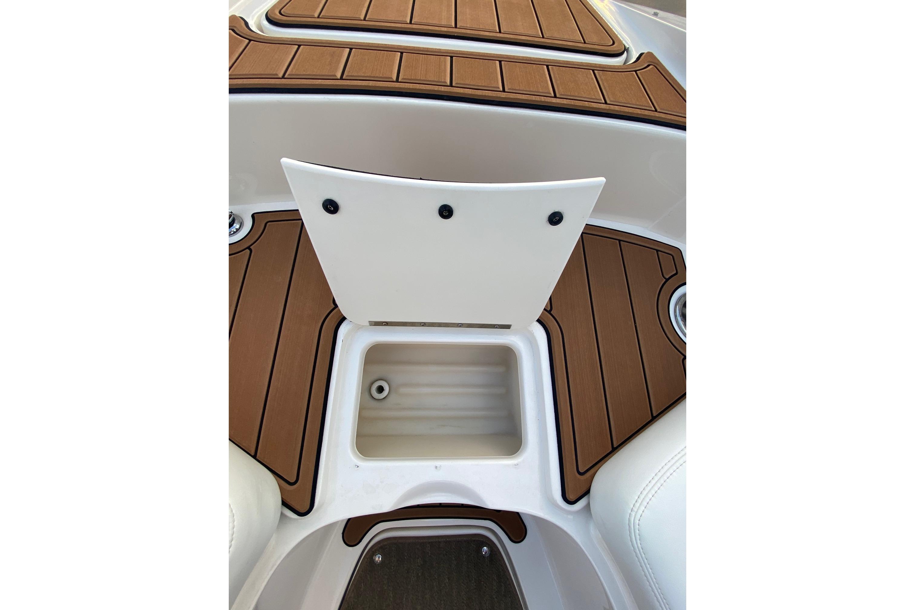 2014 Sea Ray 280 Sundeck - 44