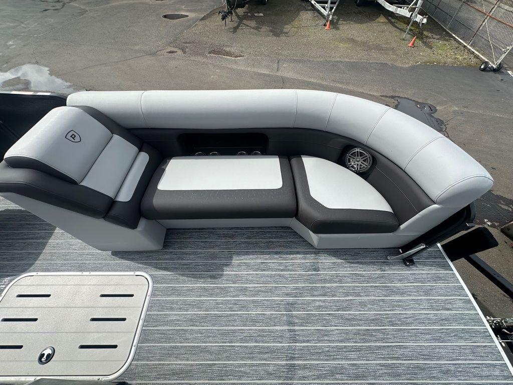 2025 Premier 230 Sunsation RL - 6