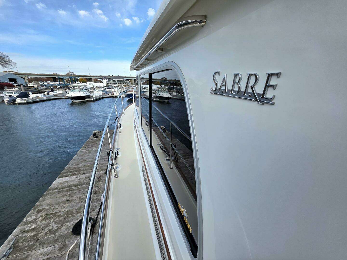 2017 Sabre 42 Salon Express - Image 11