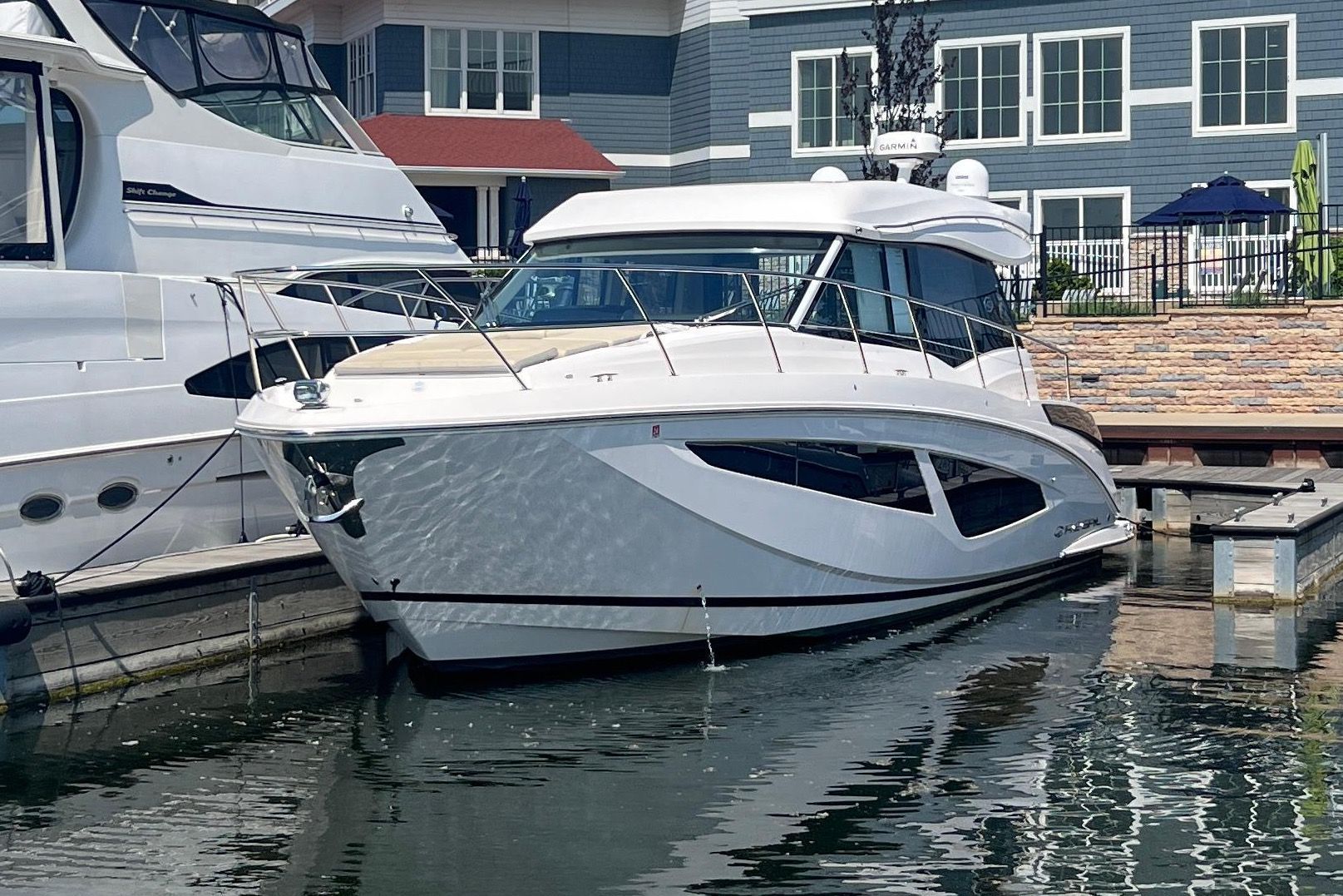 2021 Regal 42 Grande Coupe